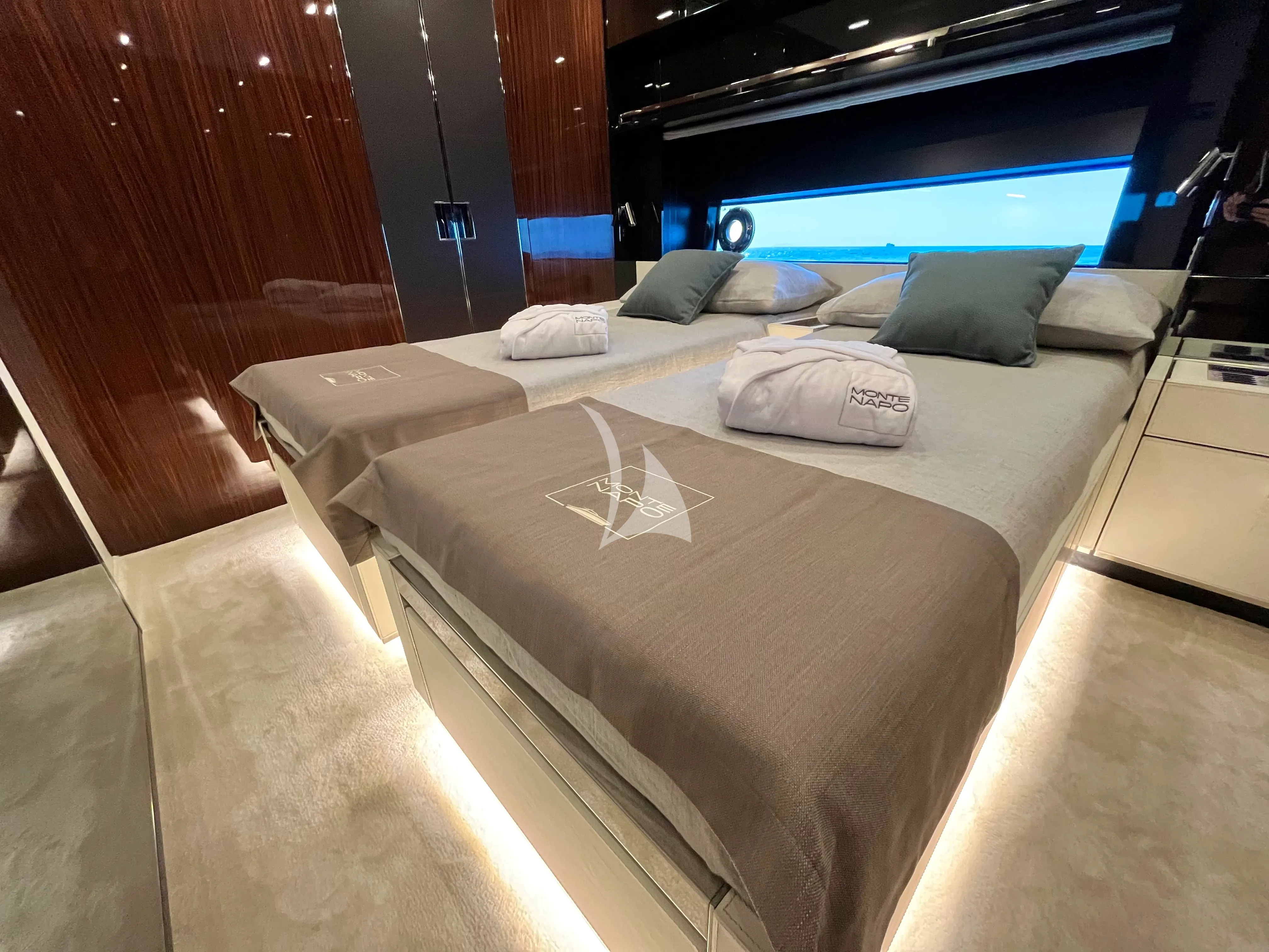 levante_yacht