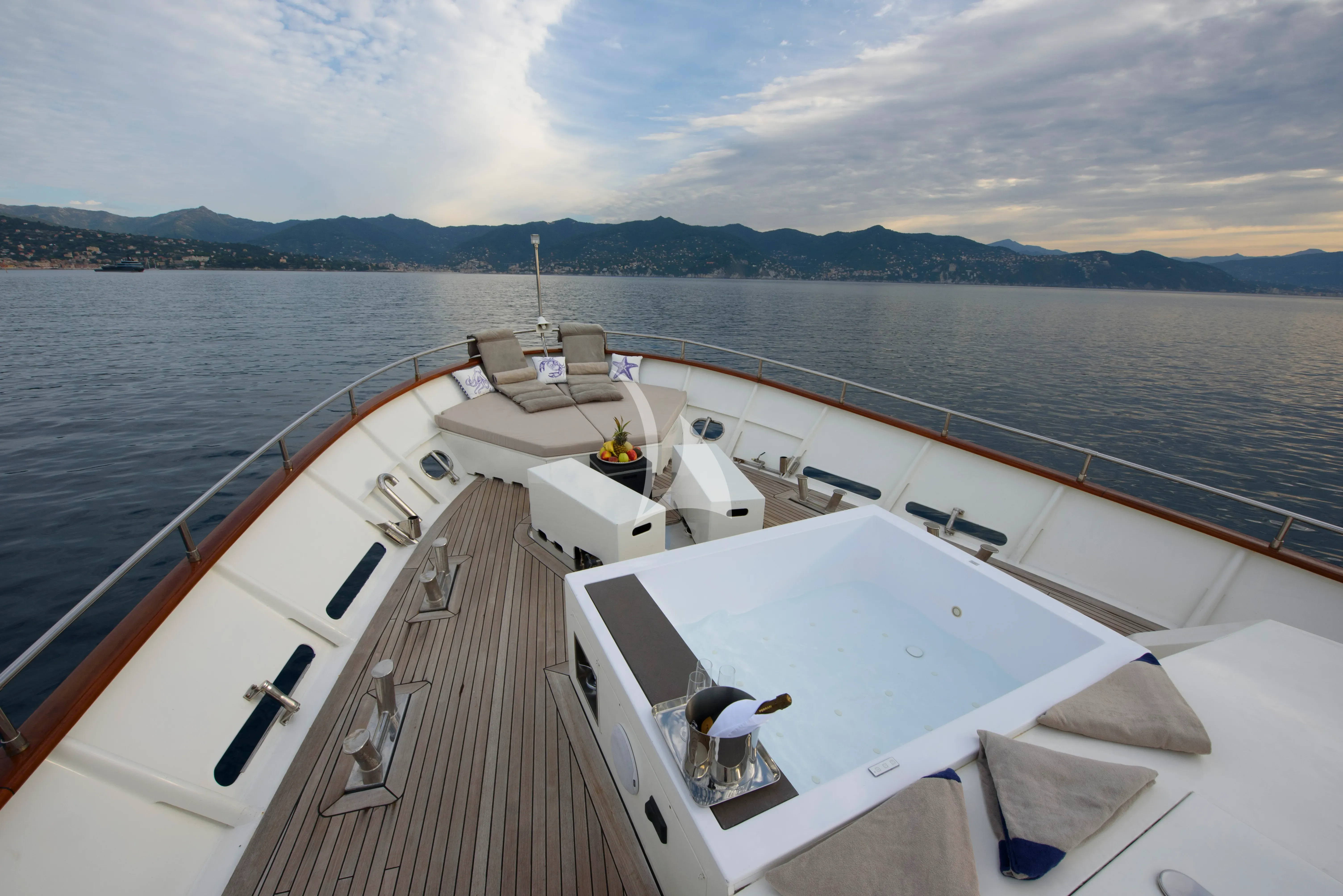 levante_yacht