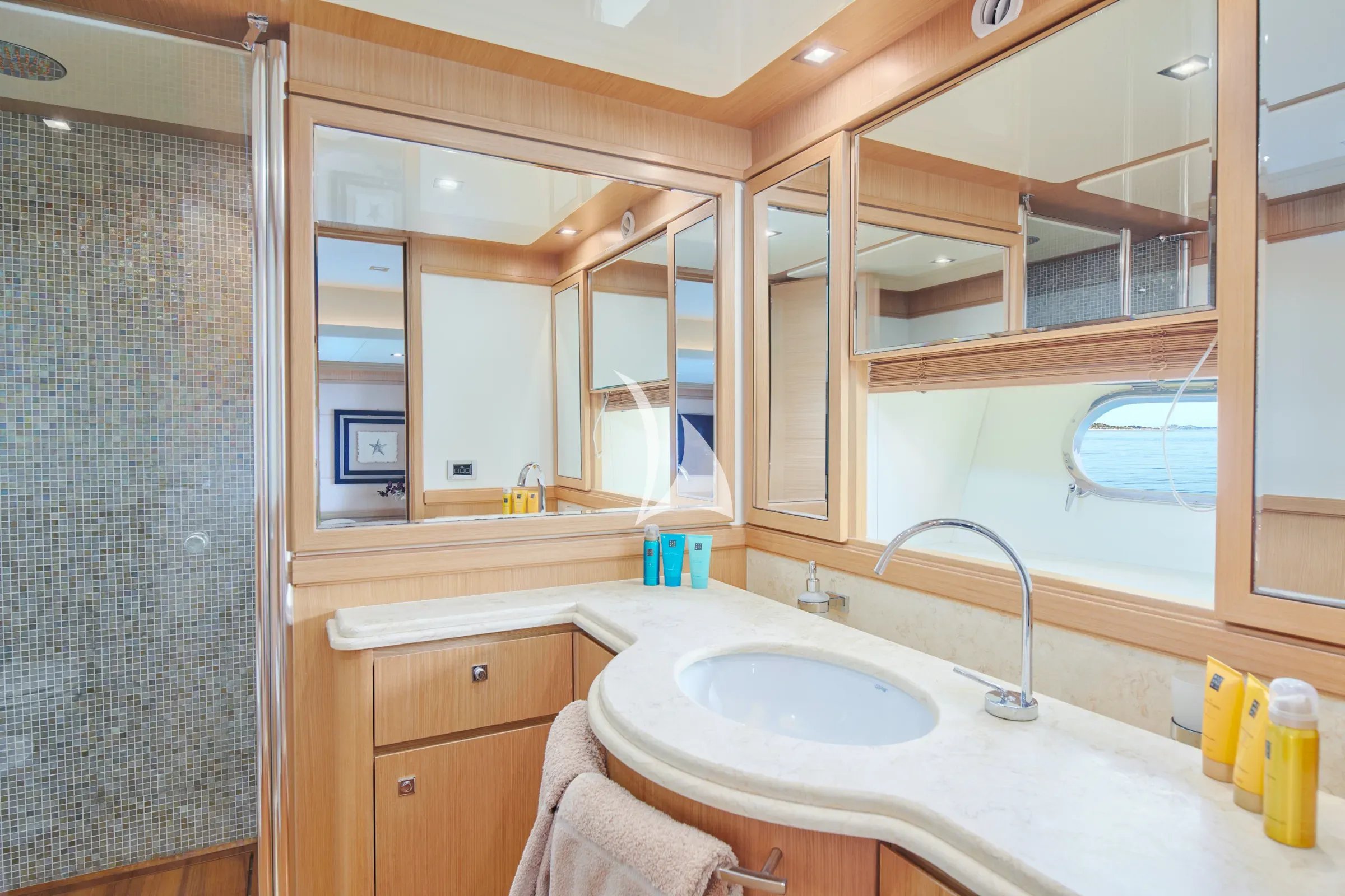 levante_yacht