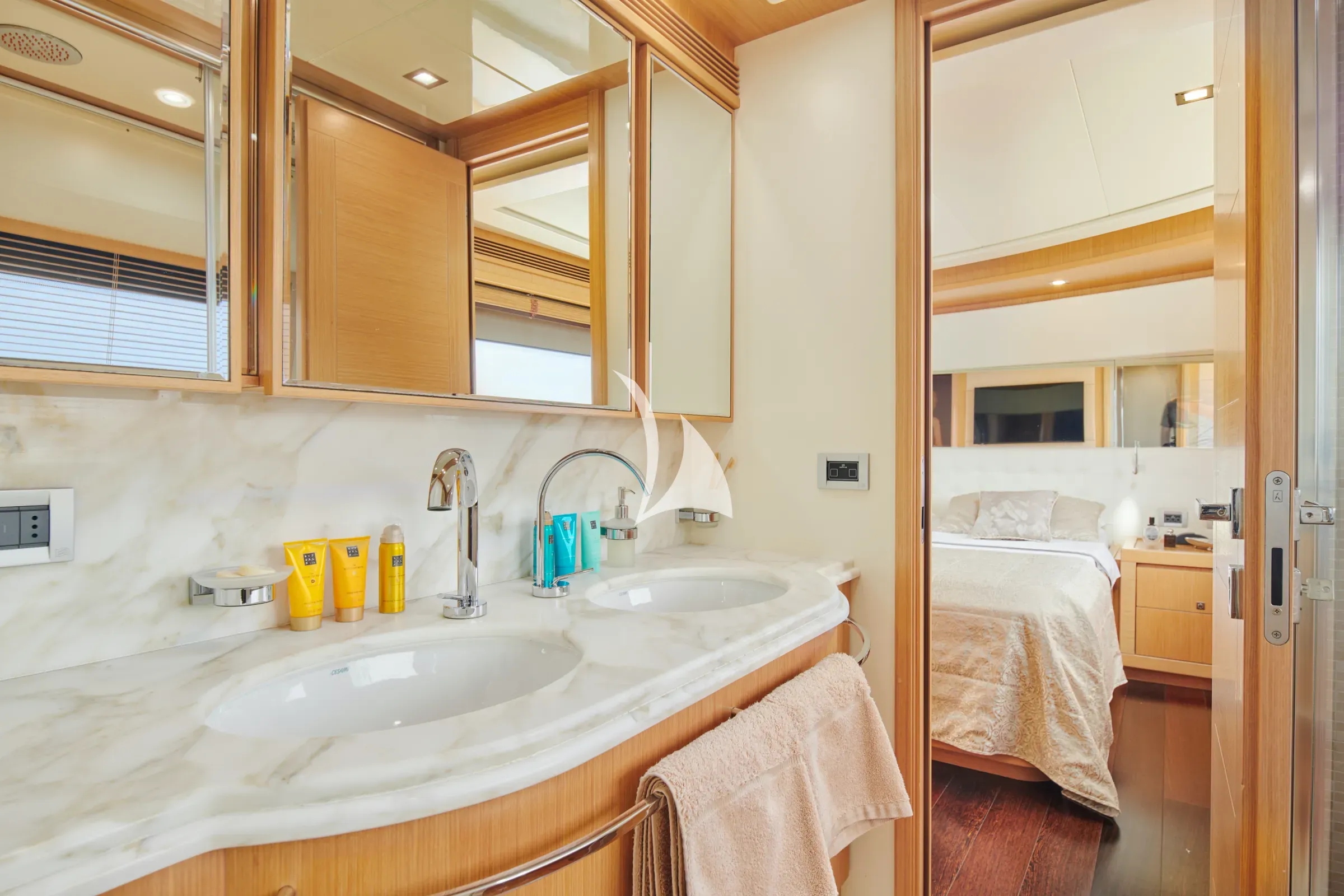 levante_yacht