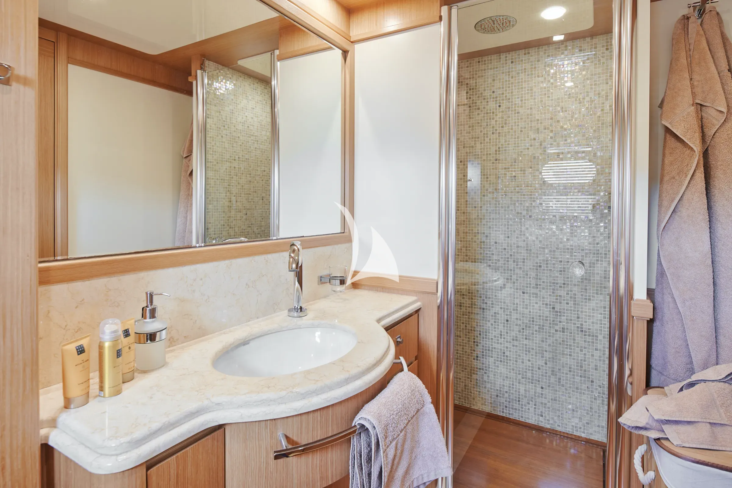levante_yacht