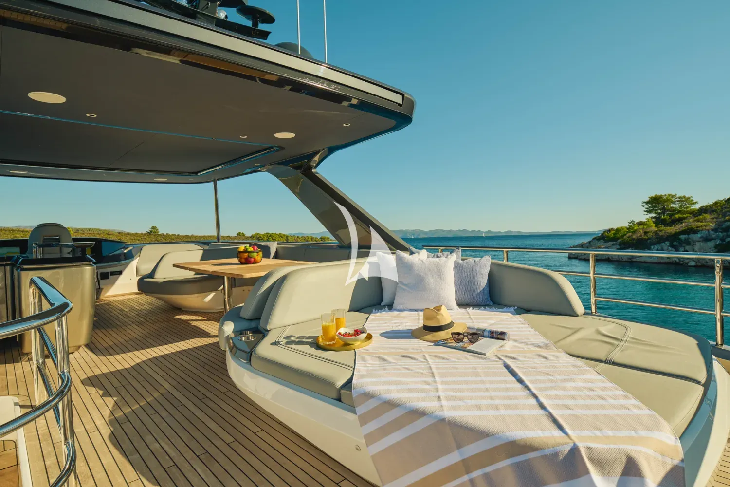levante_yacht