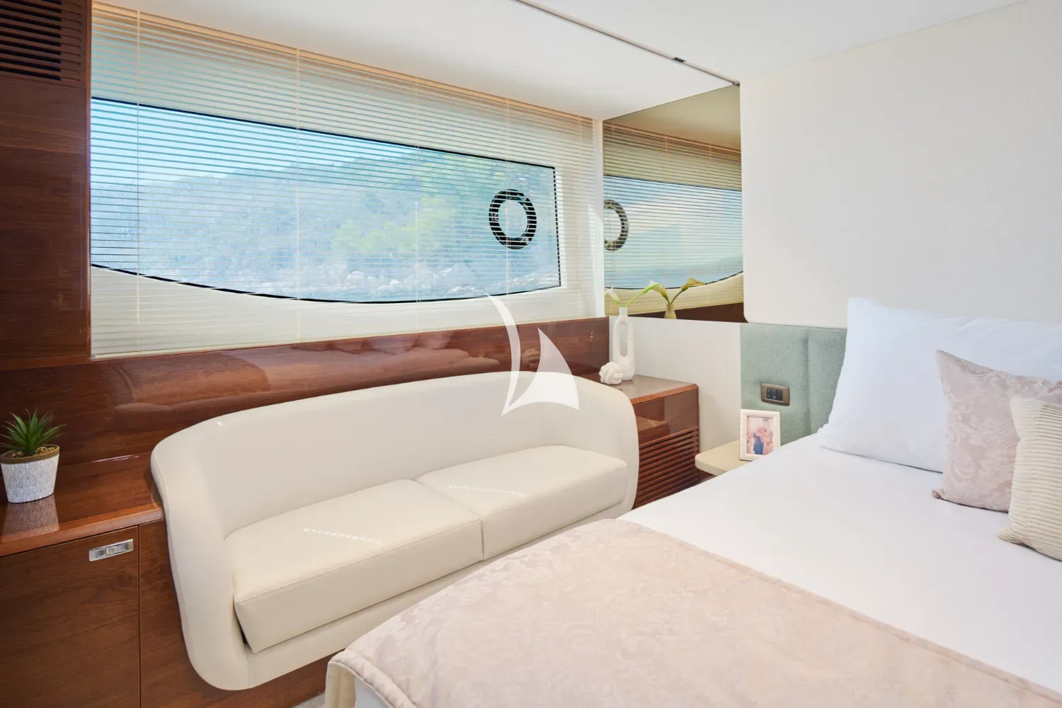 levante_yacht