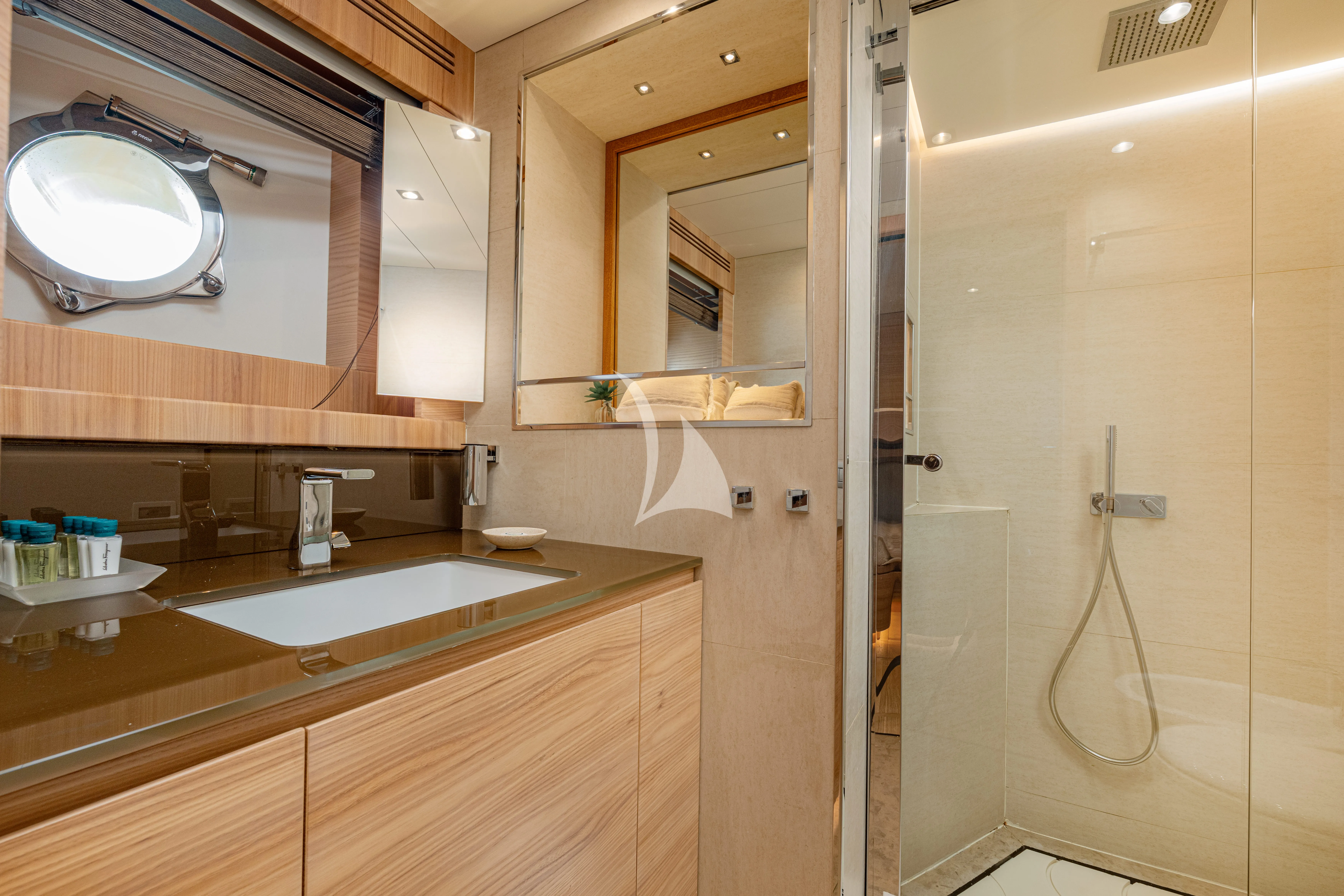 levante_yacht