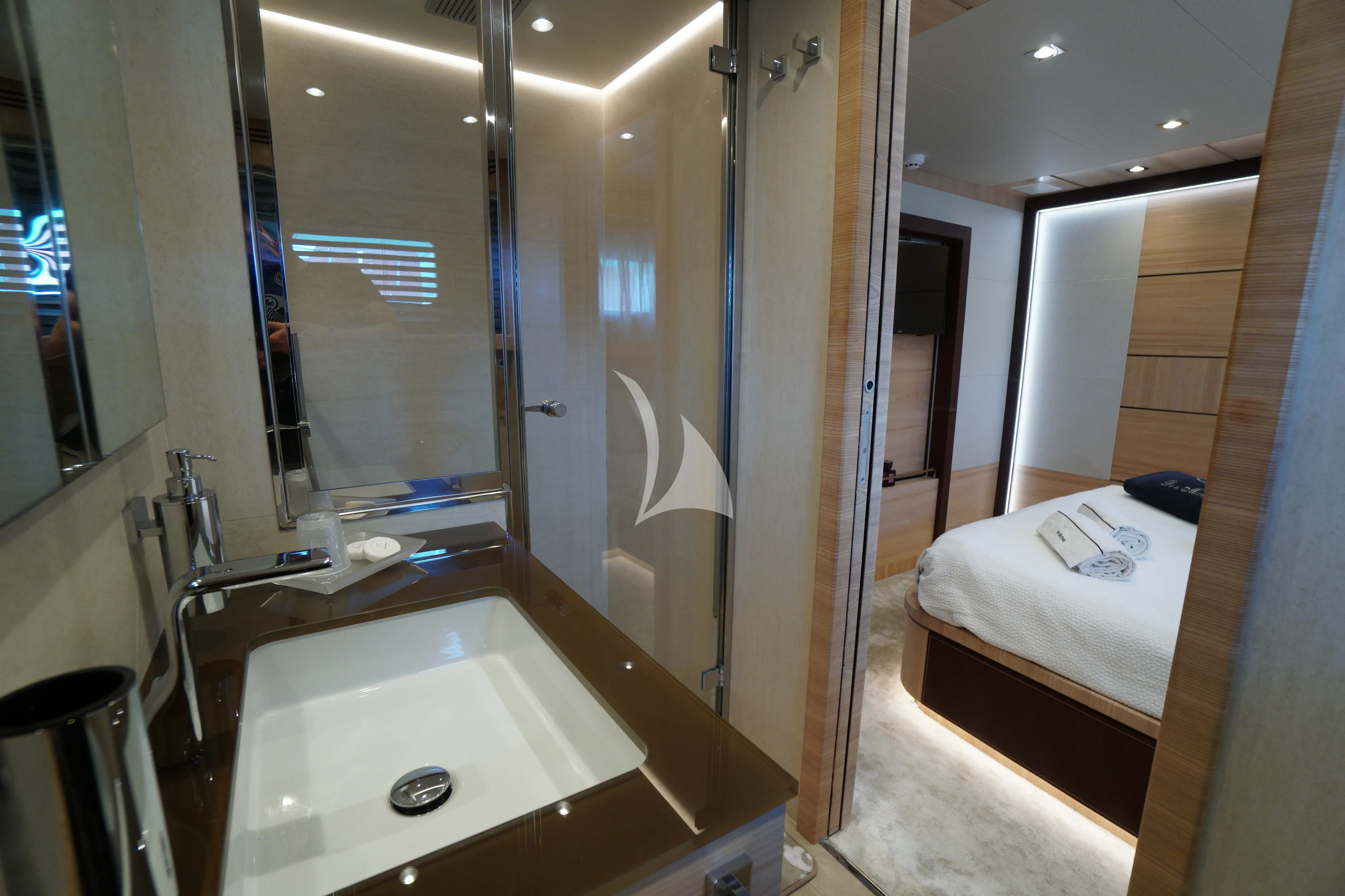 levante_yacht