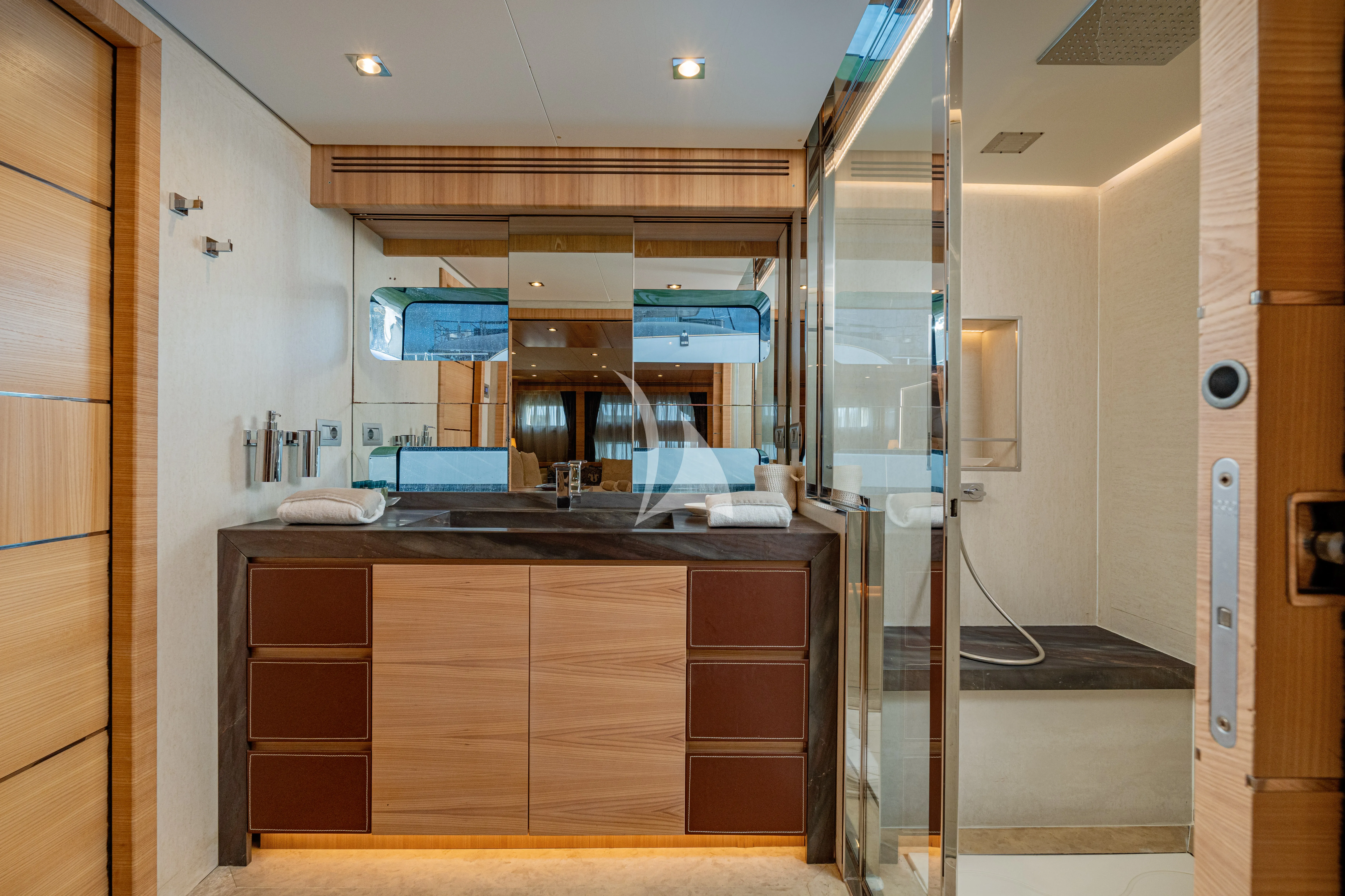 levante_yacht