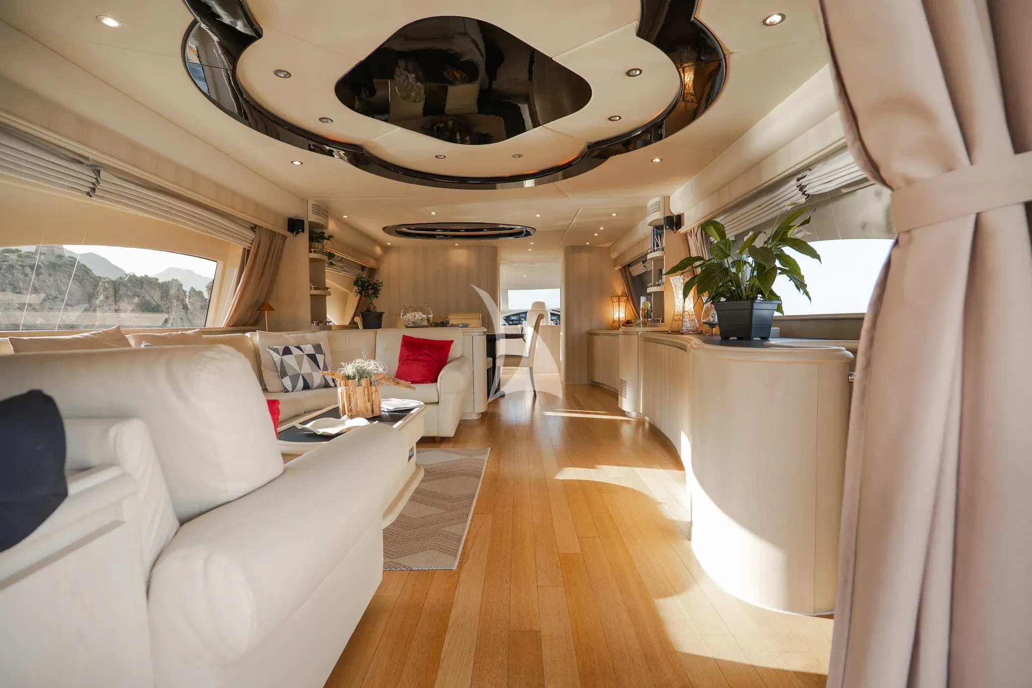 levante_yacht