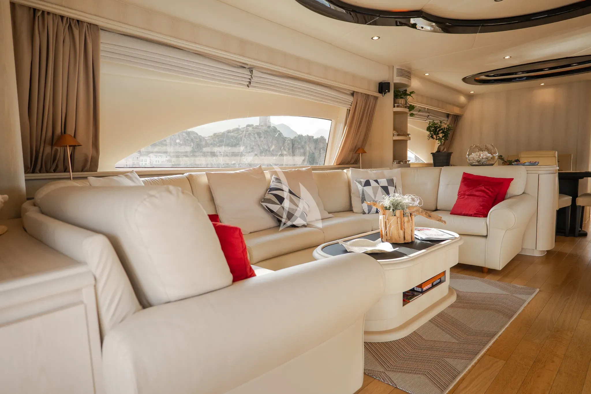 levante_yacht