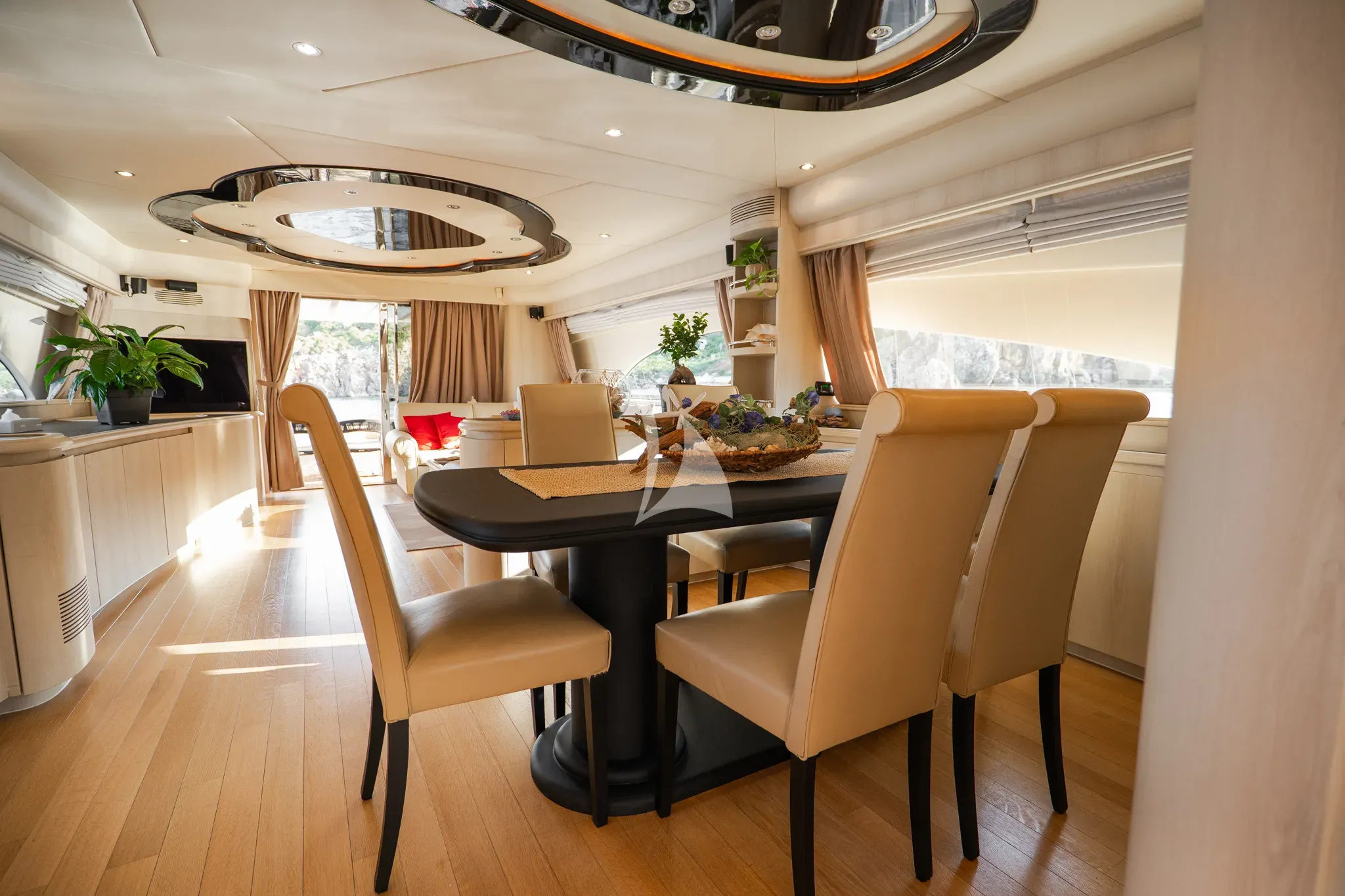 levante_yacht