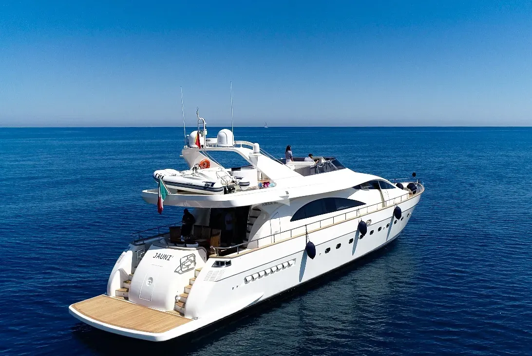 levante_yacht