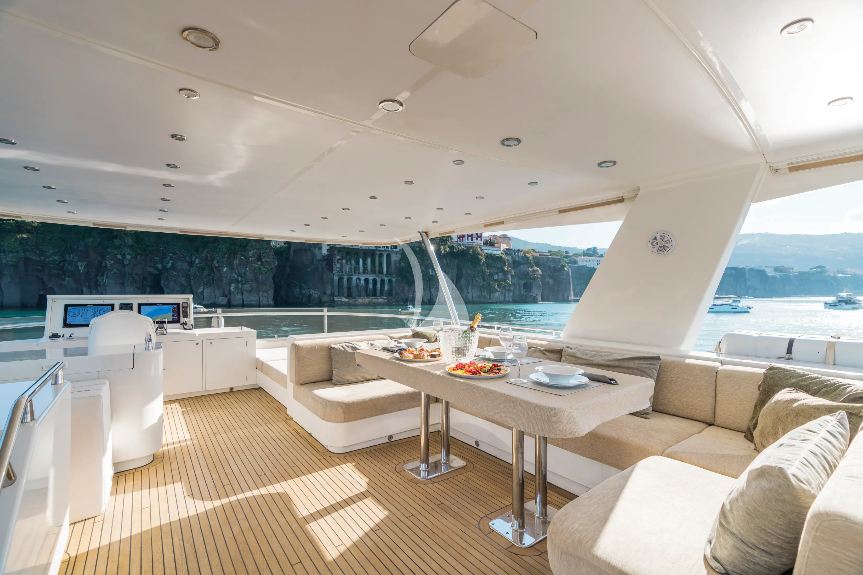 levante_yacht
