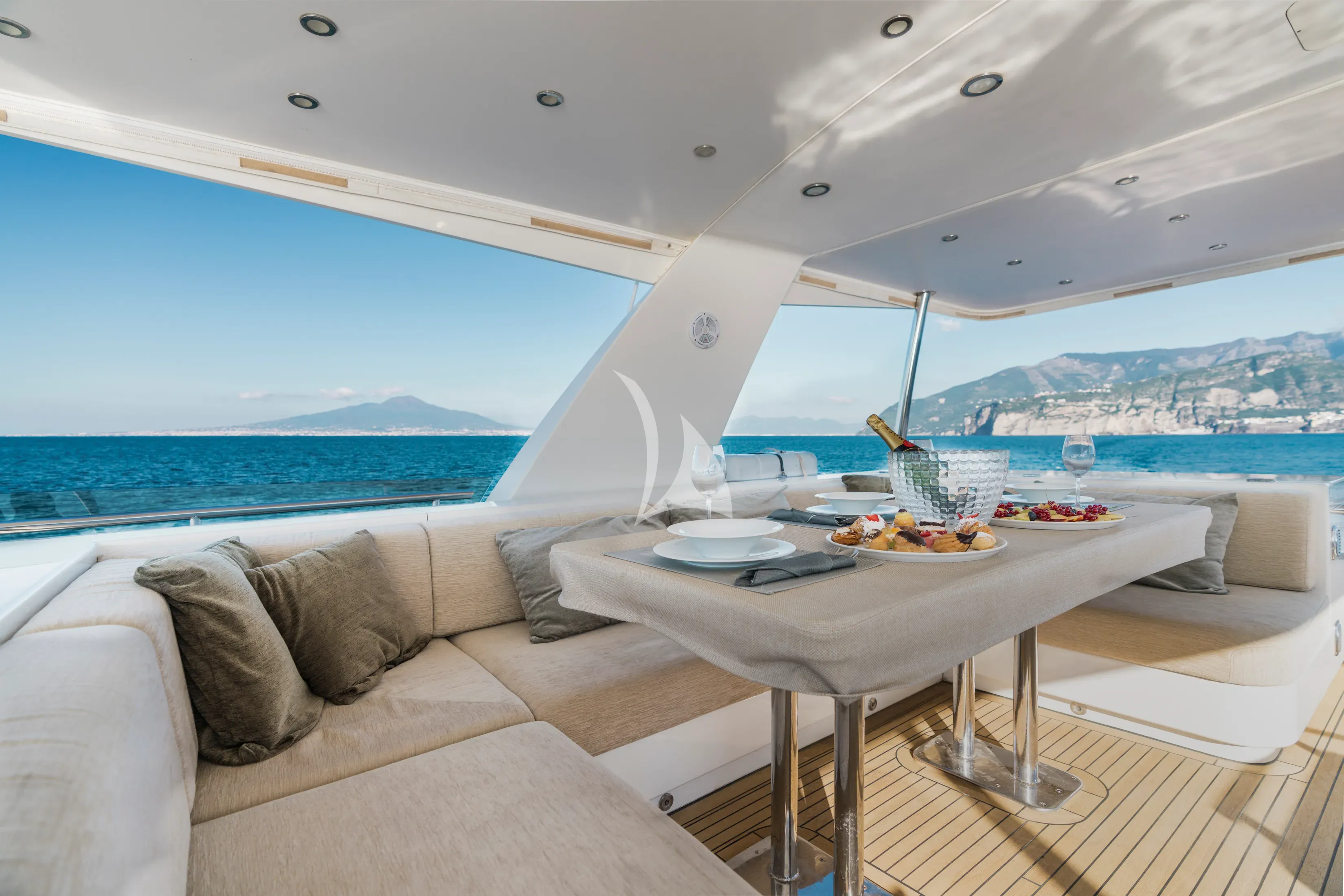 levante_yacht