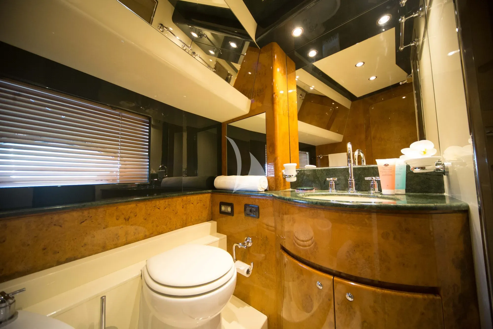 levante_yacht