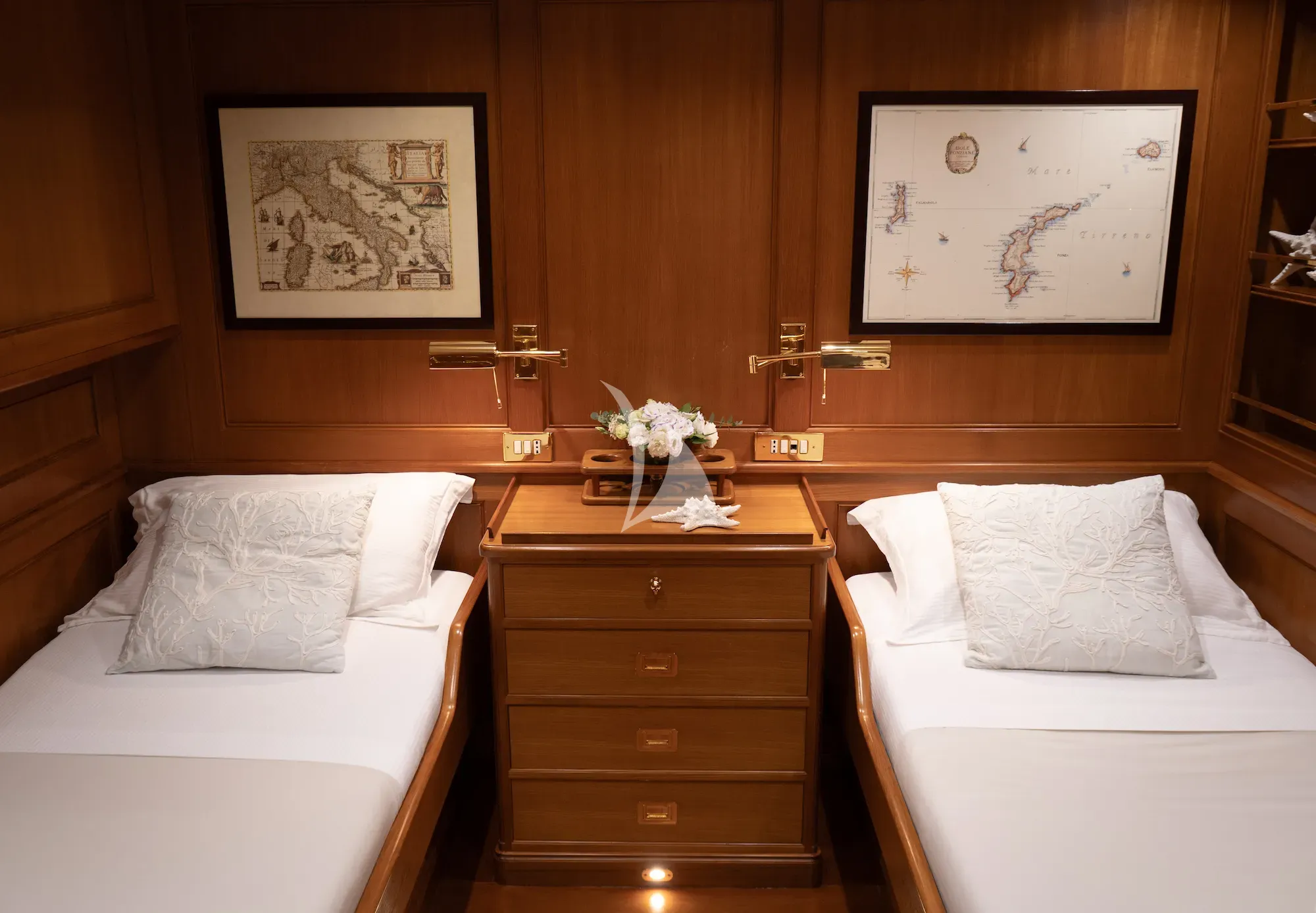 levante_yacht