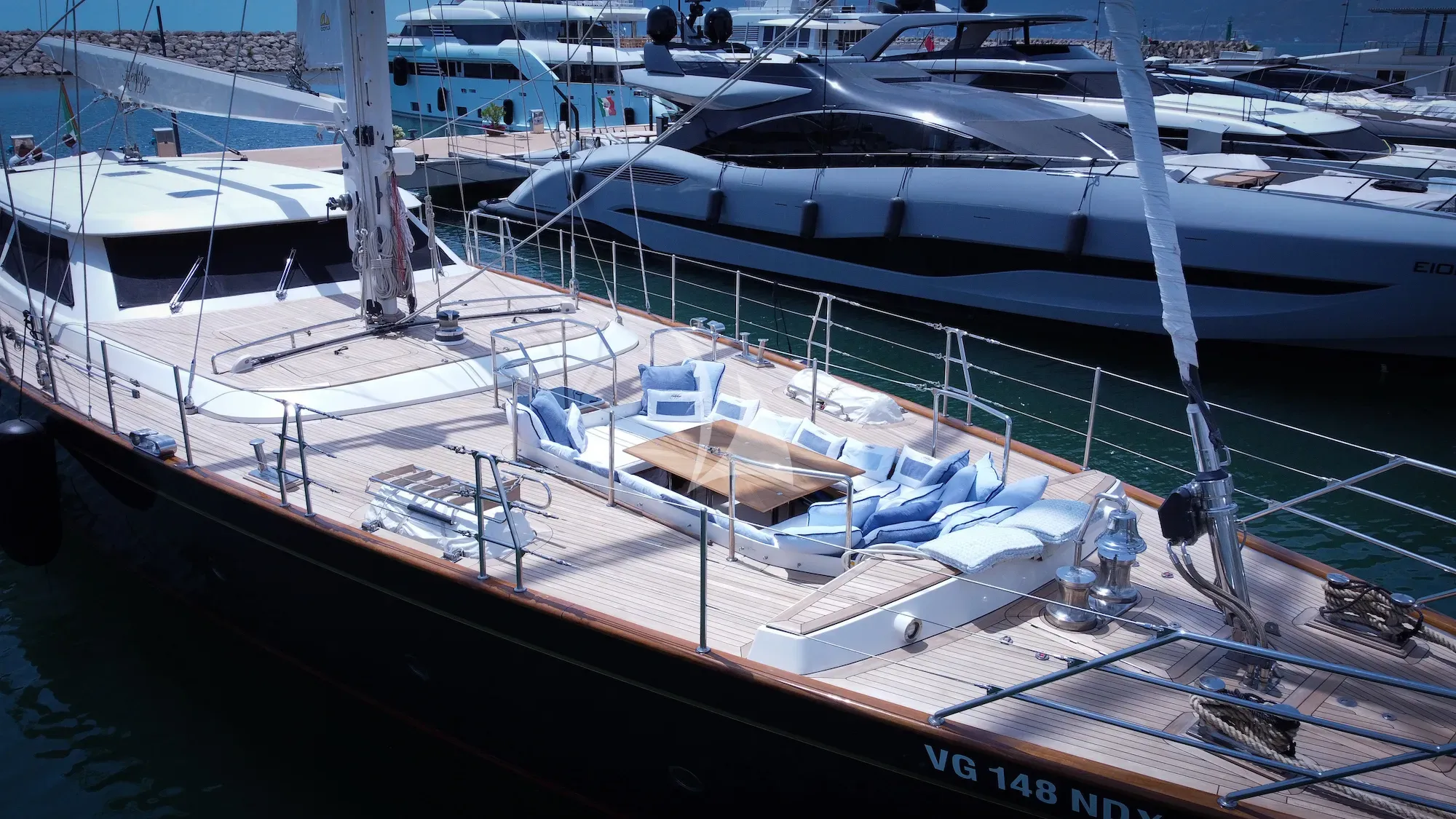 levante_yacht