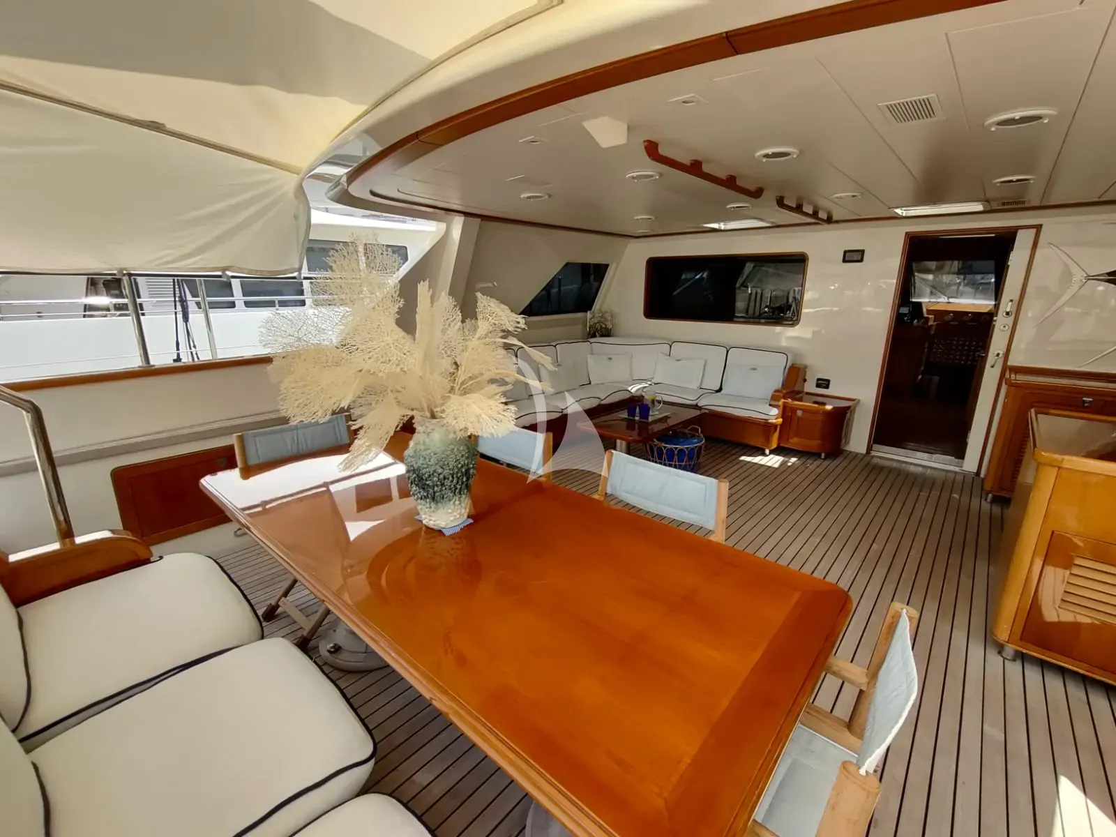 levante_yacht