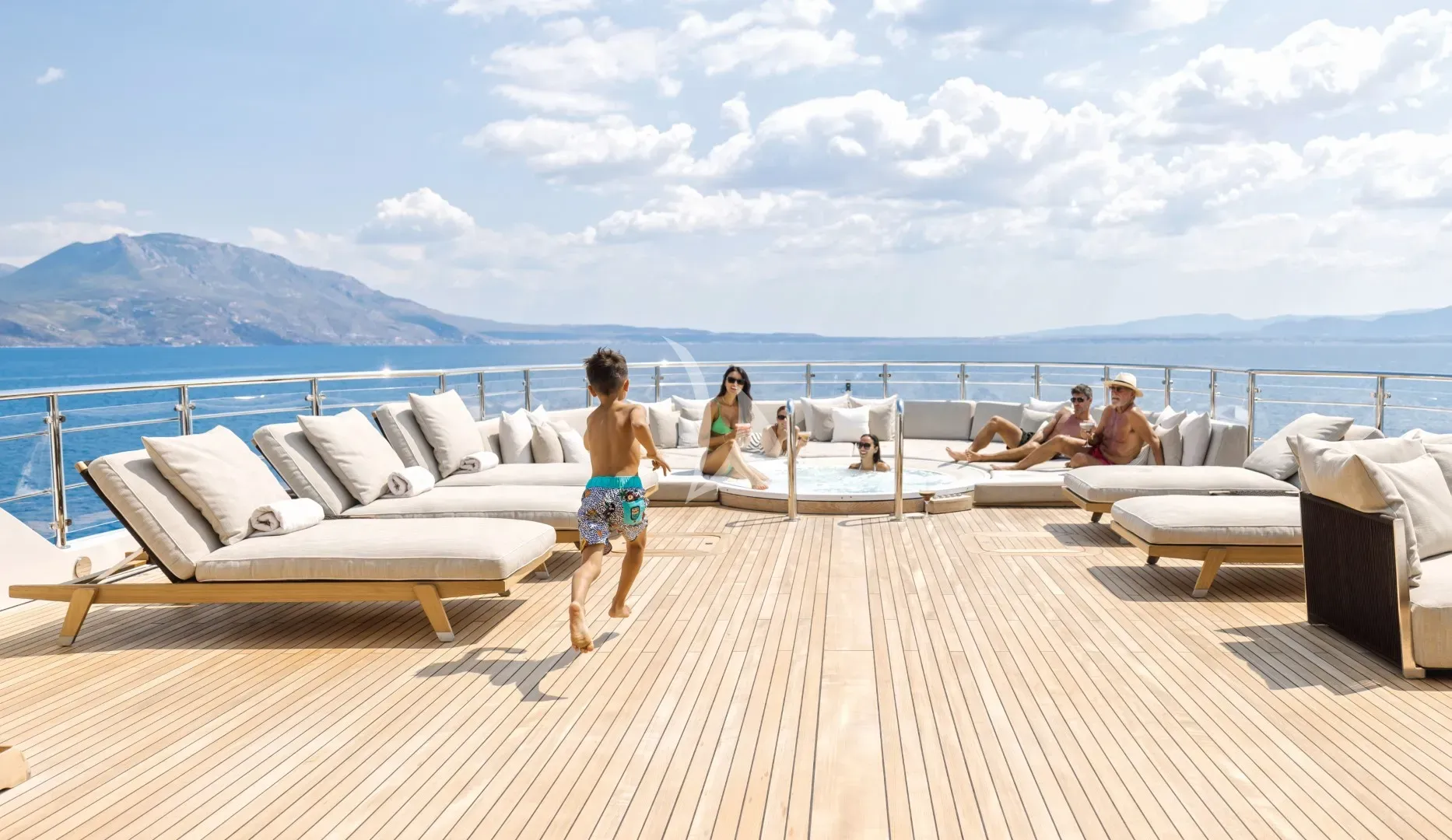 levante_yacht