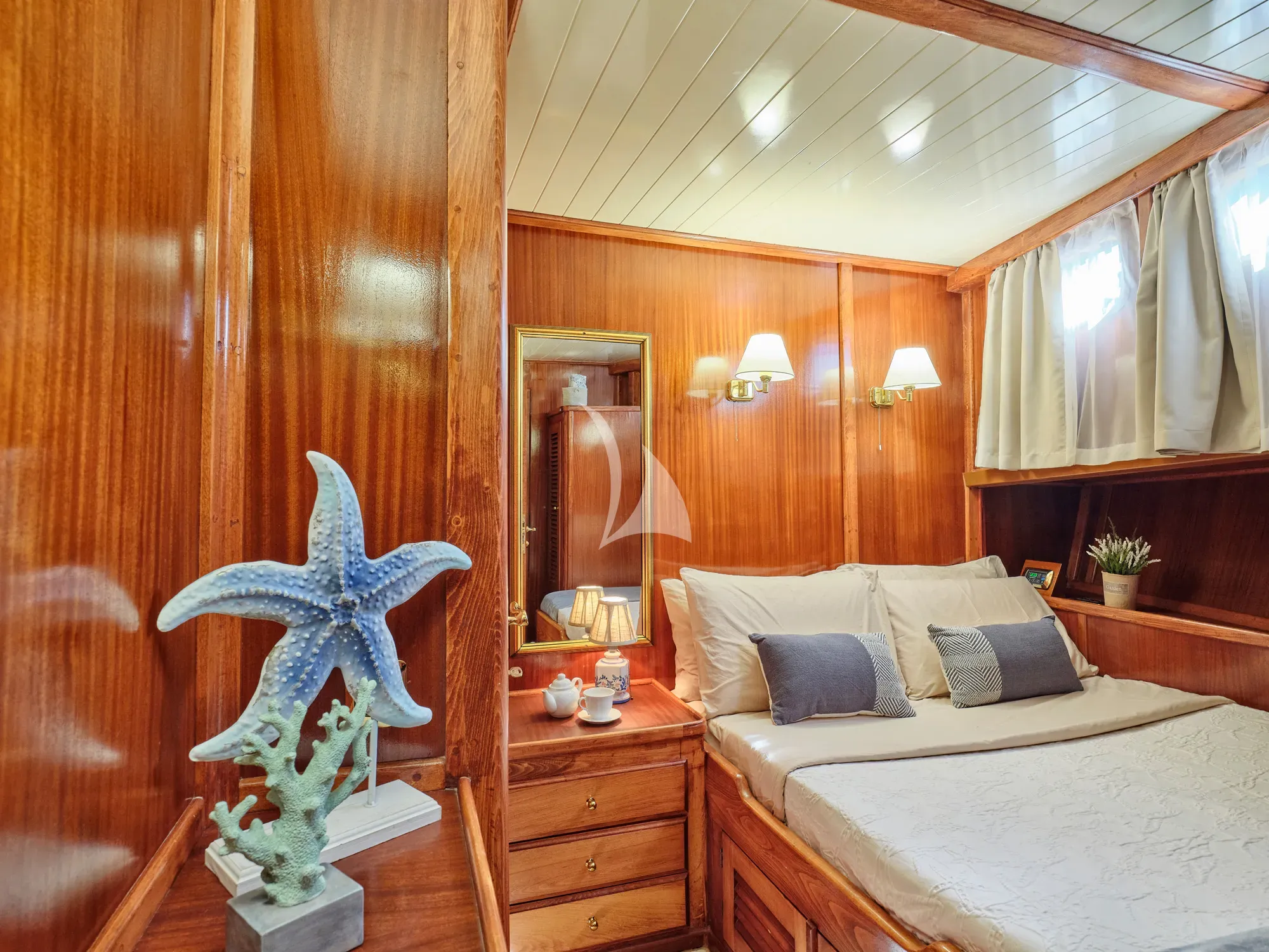 levante_yacht
