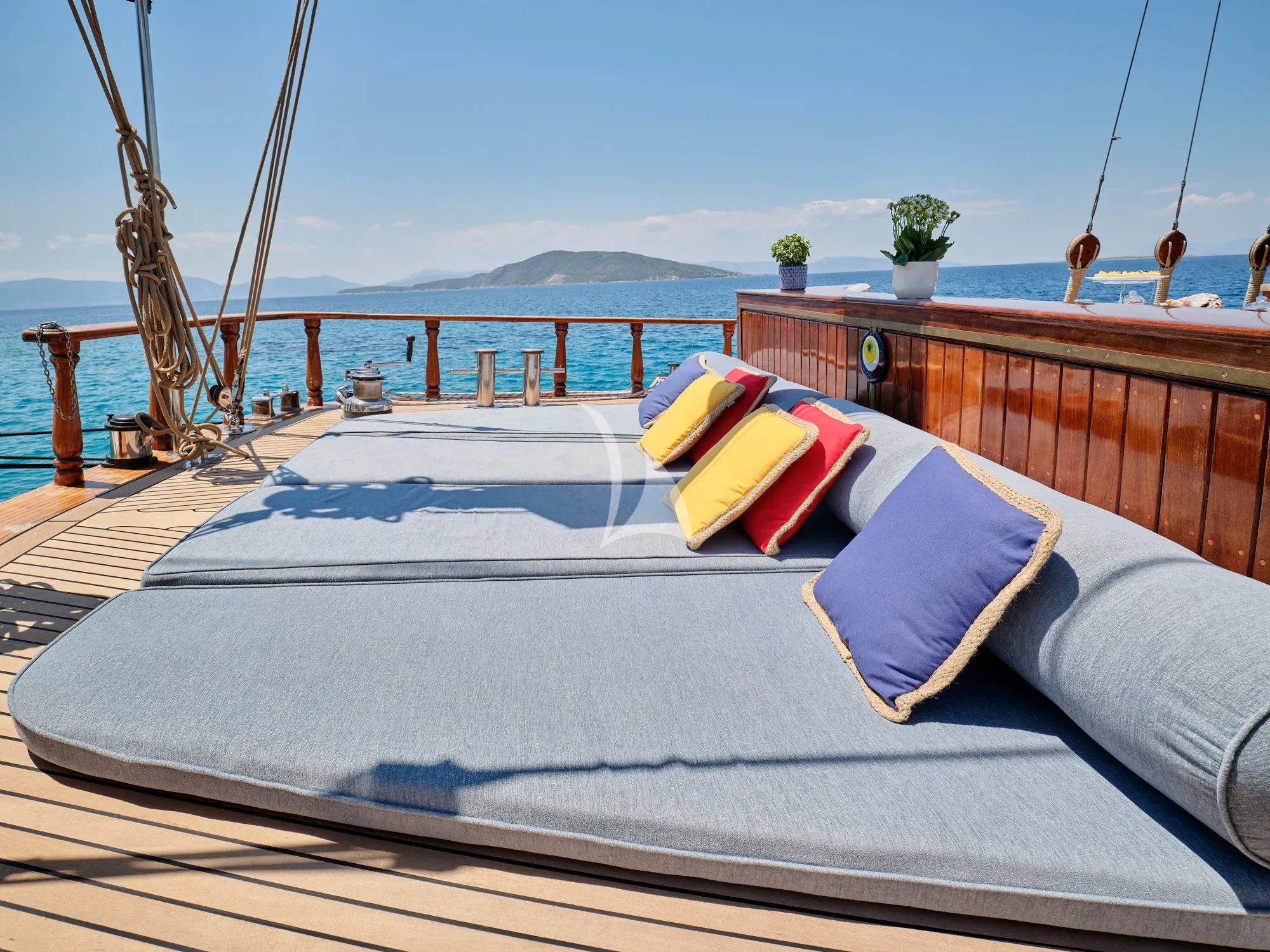 levante_yacht