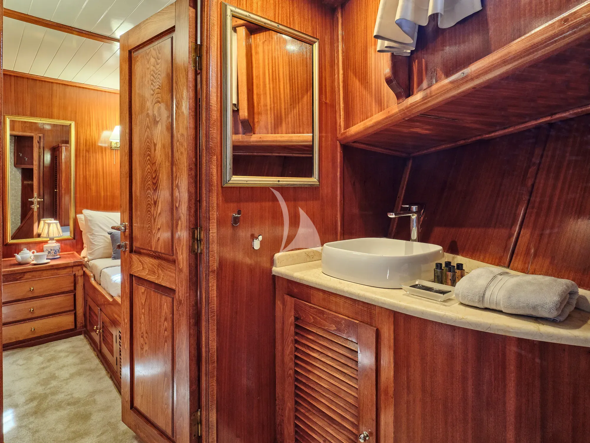 levante_yacht