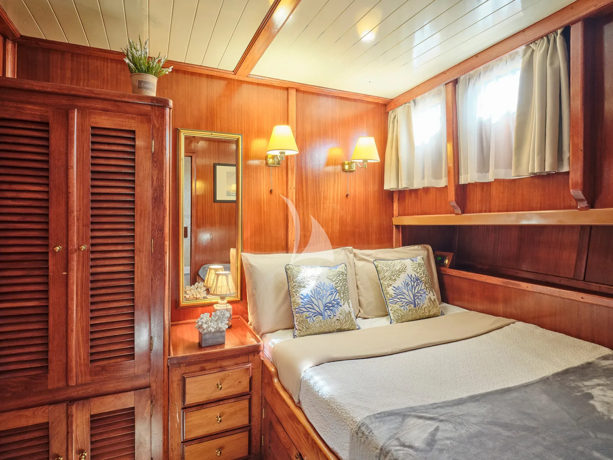 levante_yacht