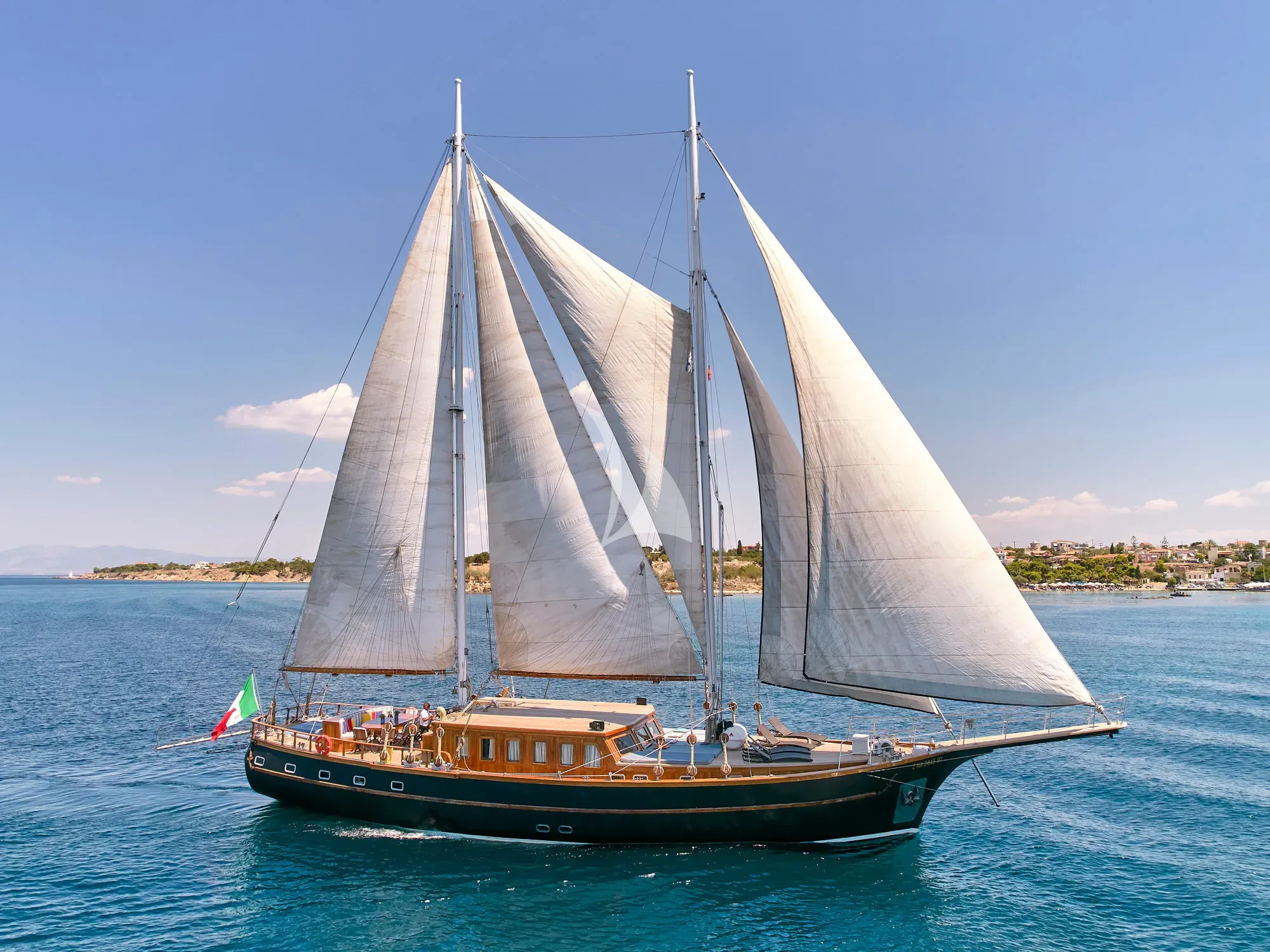 levante_yacht