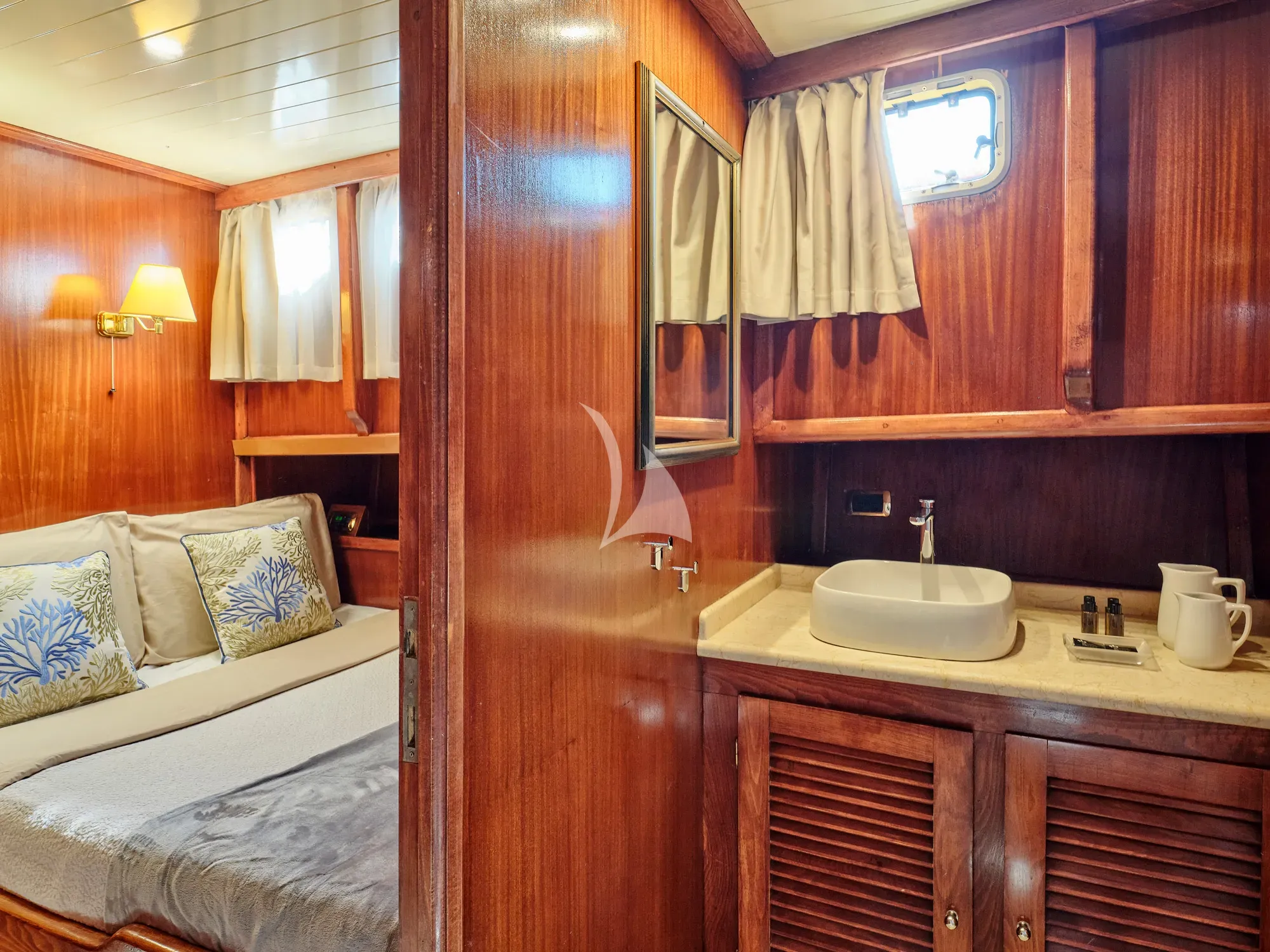 levante_yacht