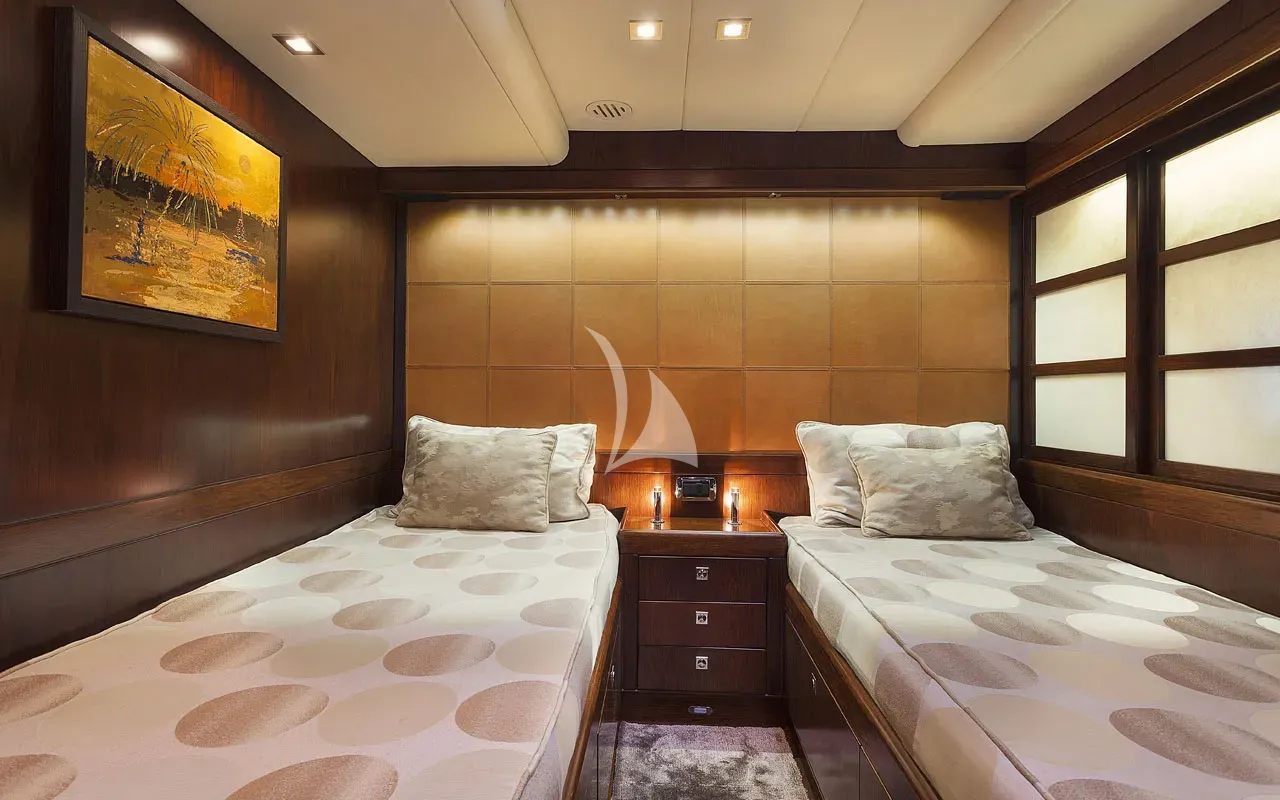 levante_yacht
