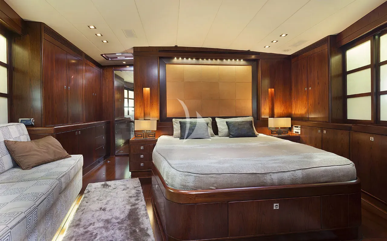 levante_yacht