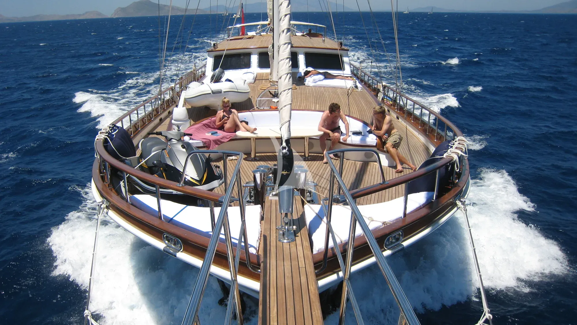 levante_yacht