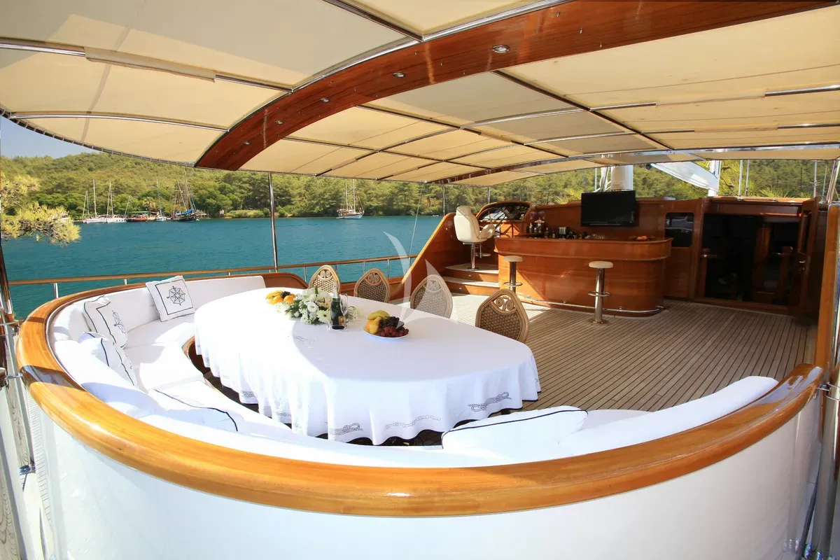 levante_yacht