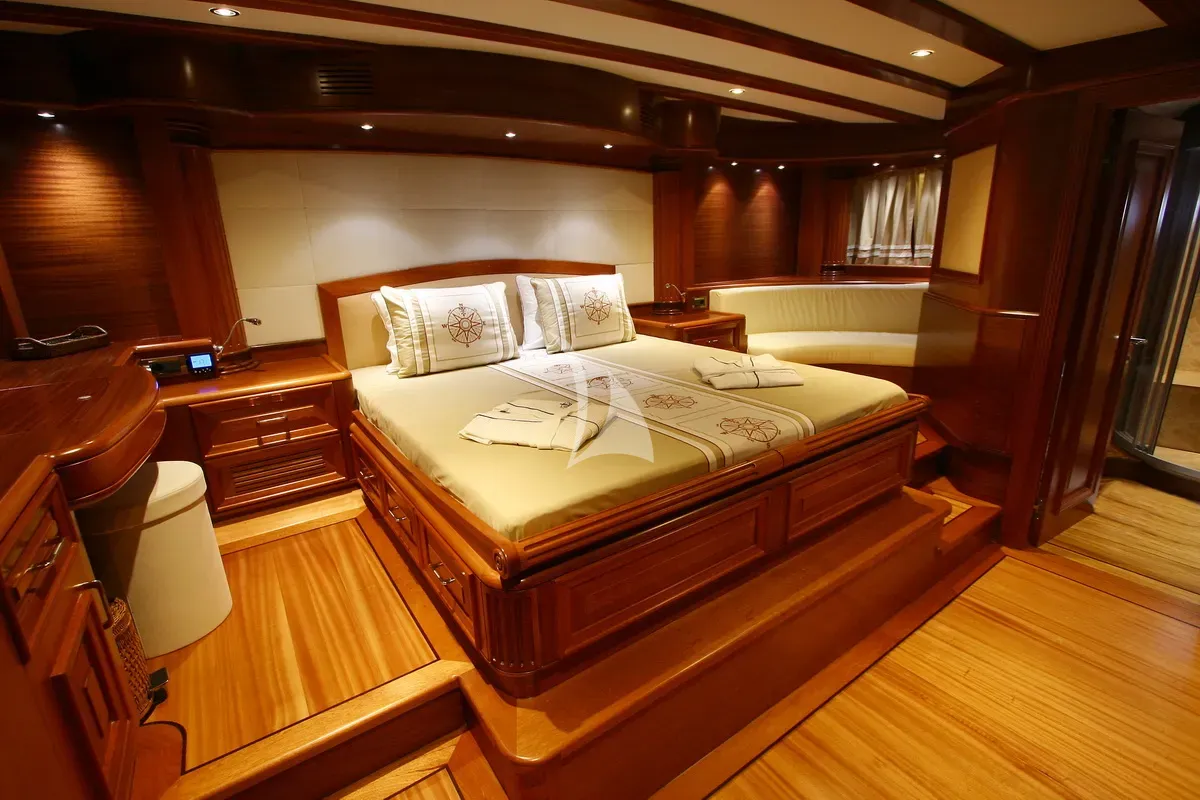 levante_yacht