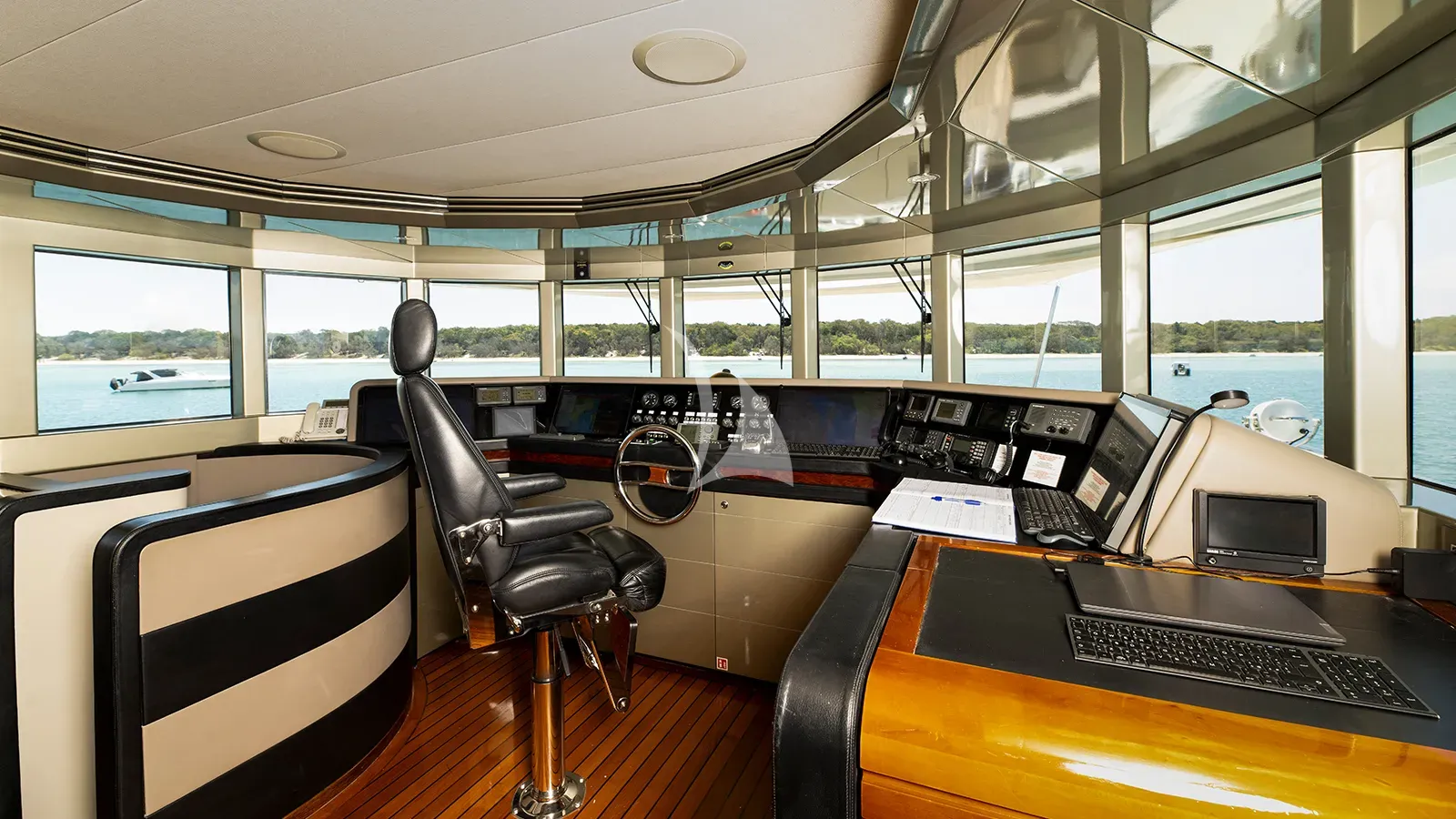levante_yacht