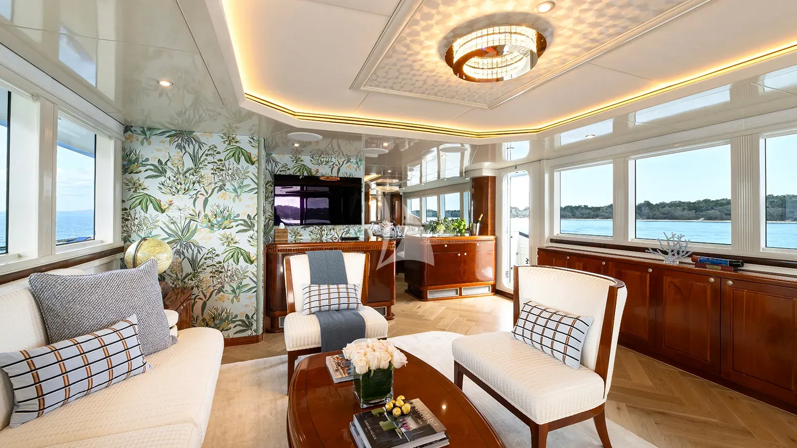 levante_yacht