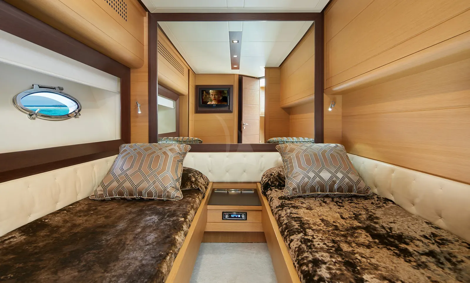 levante_yacht