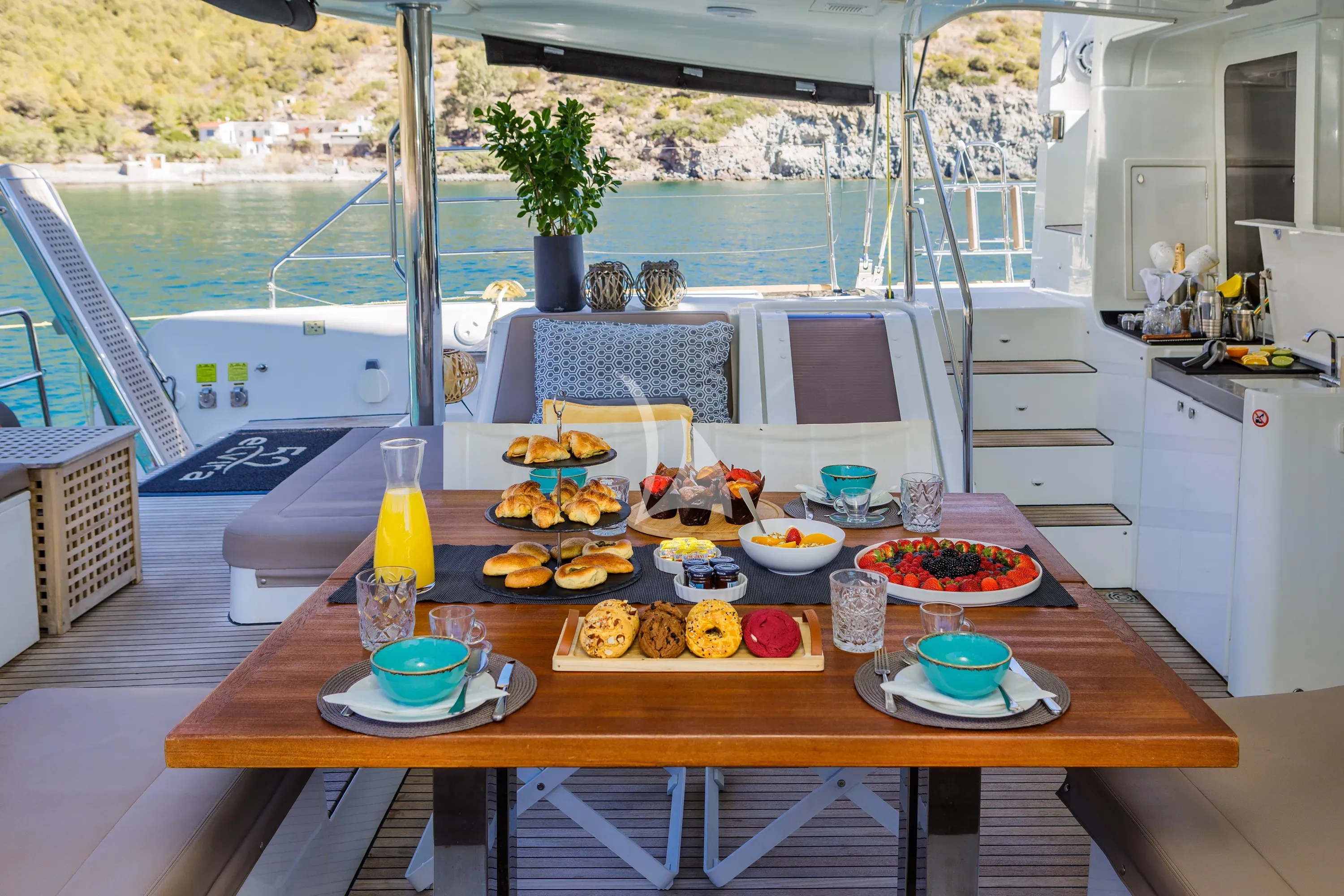 levante_yacht