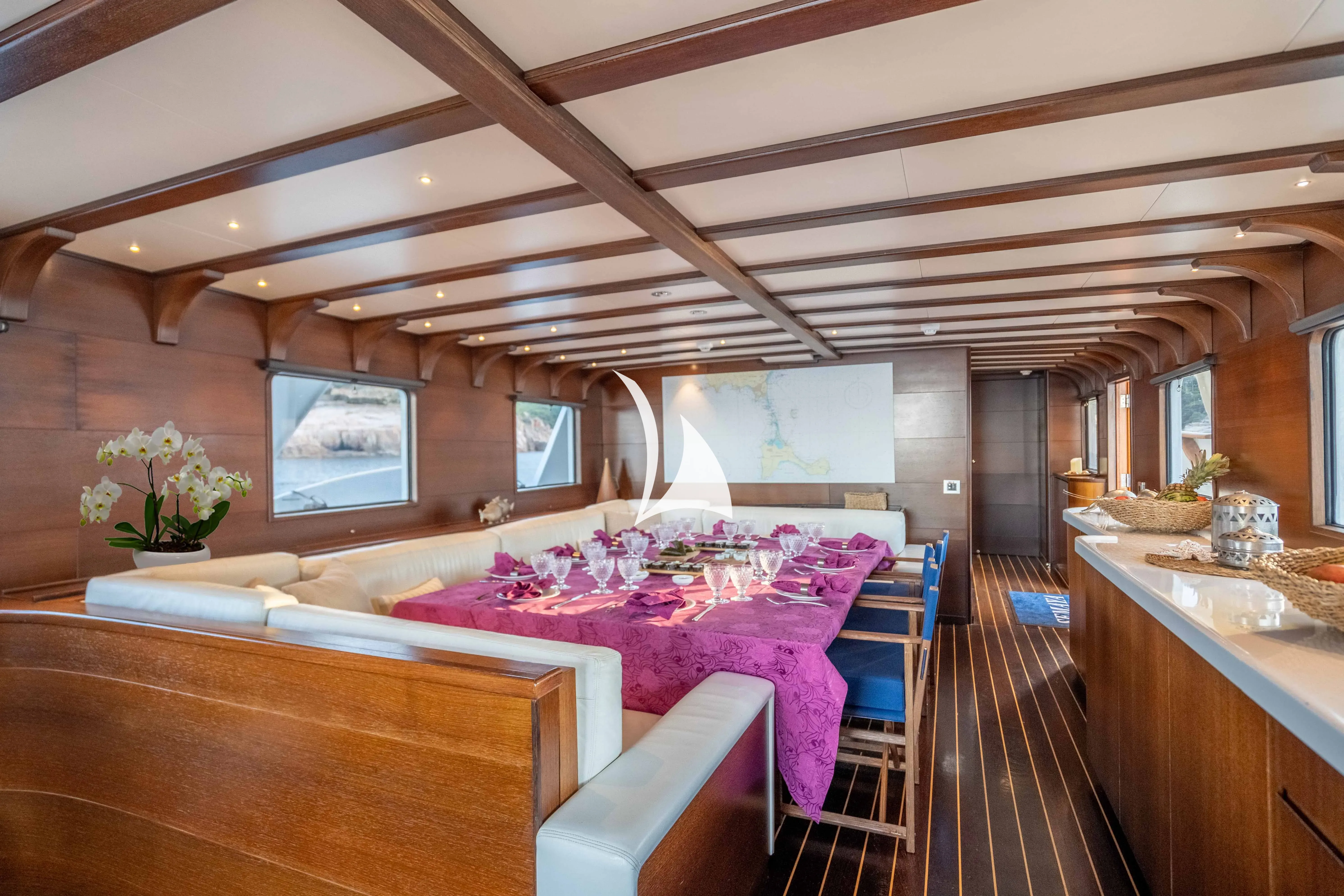 levante_yacht