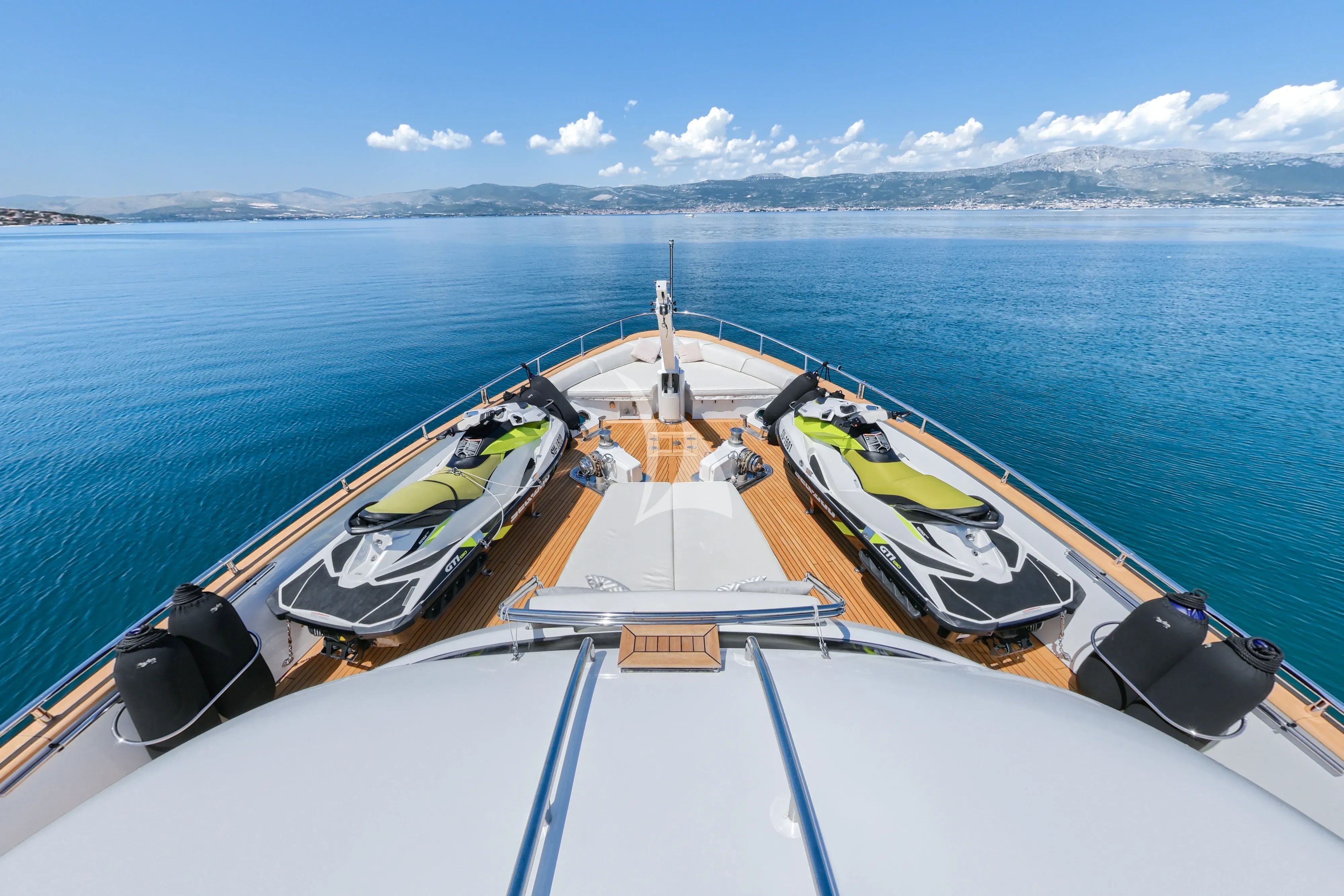 levante_yacht