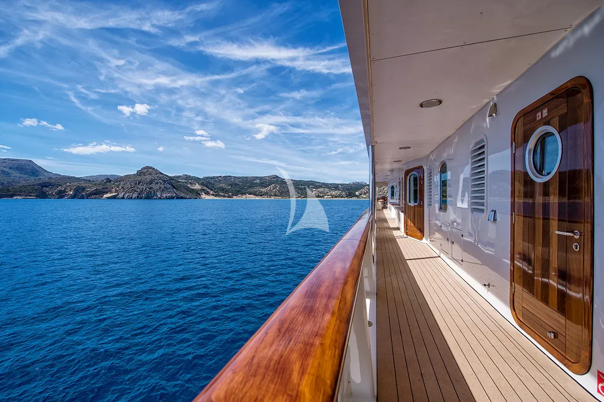 levante_yacht