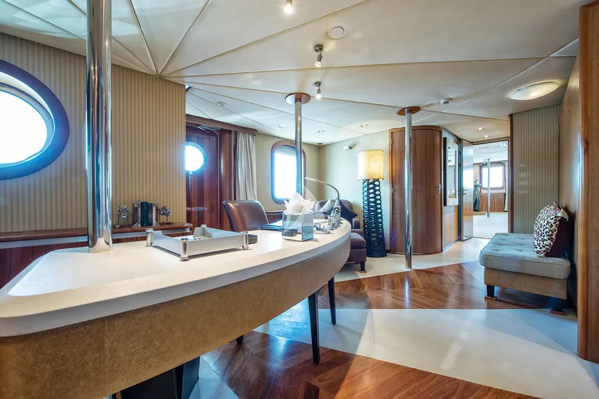 levante_yacht