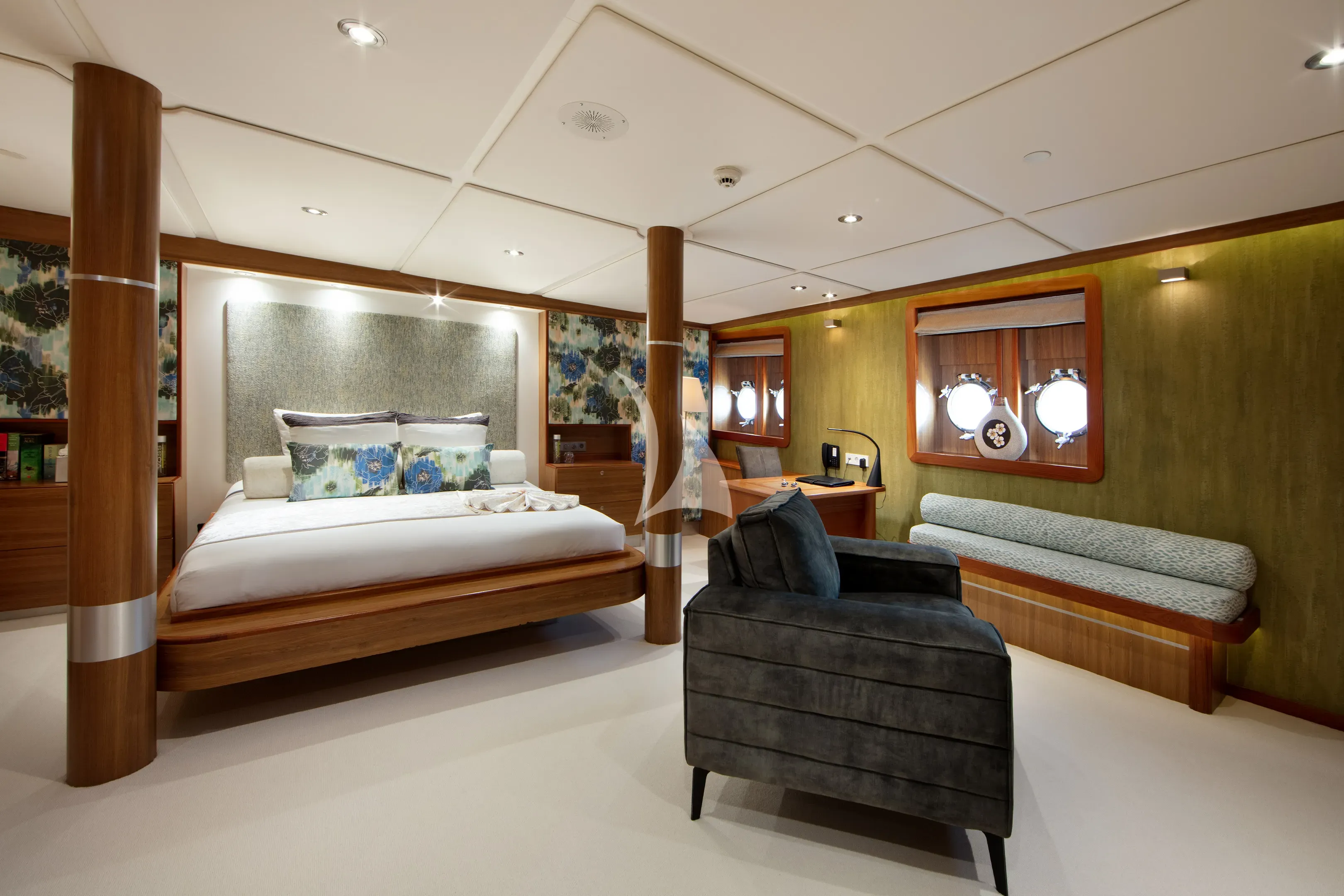 levante_yacht