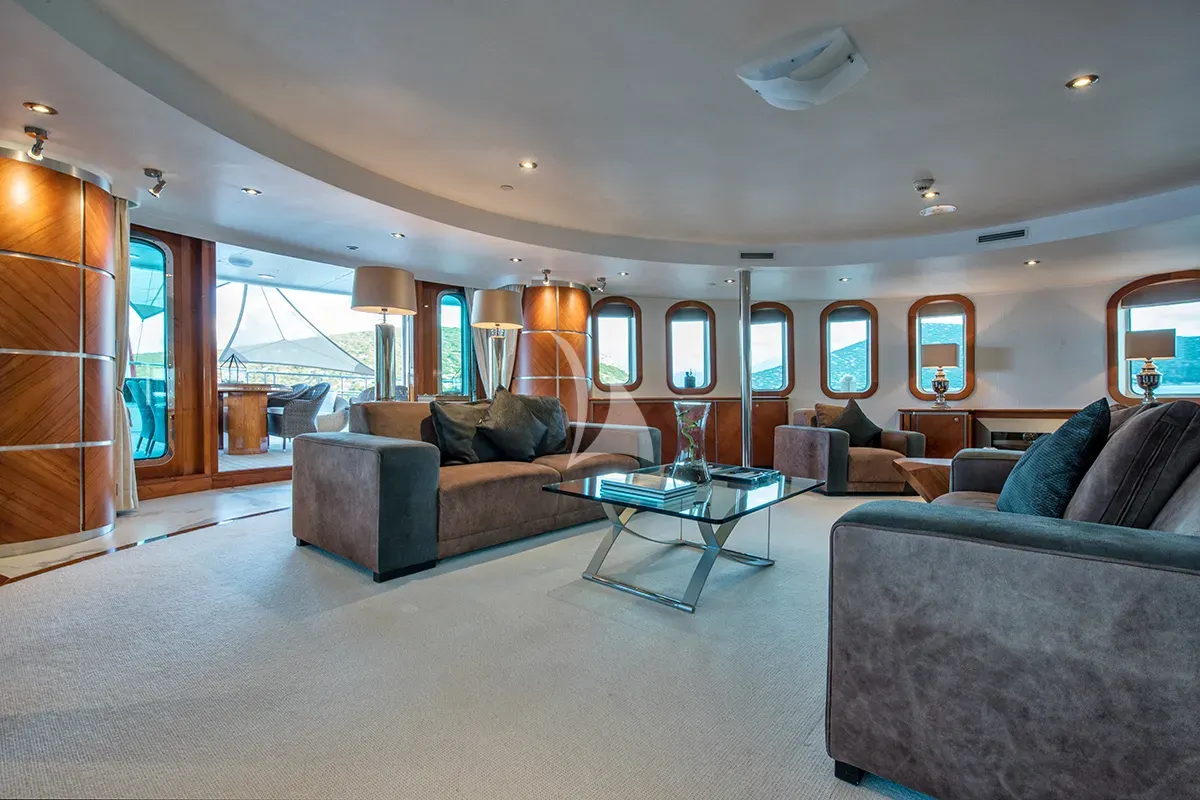 levante_yacht