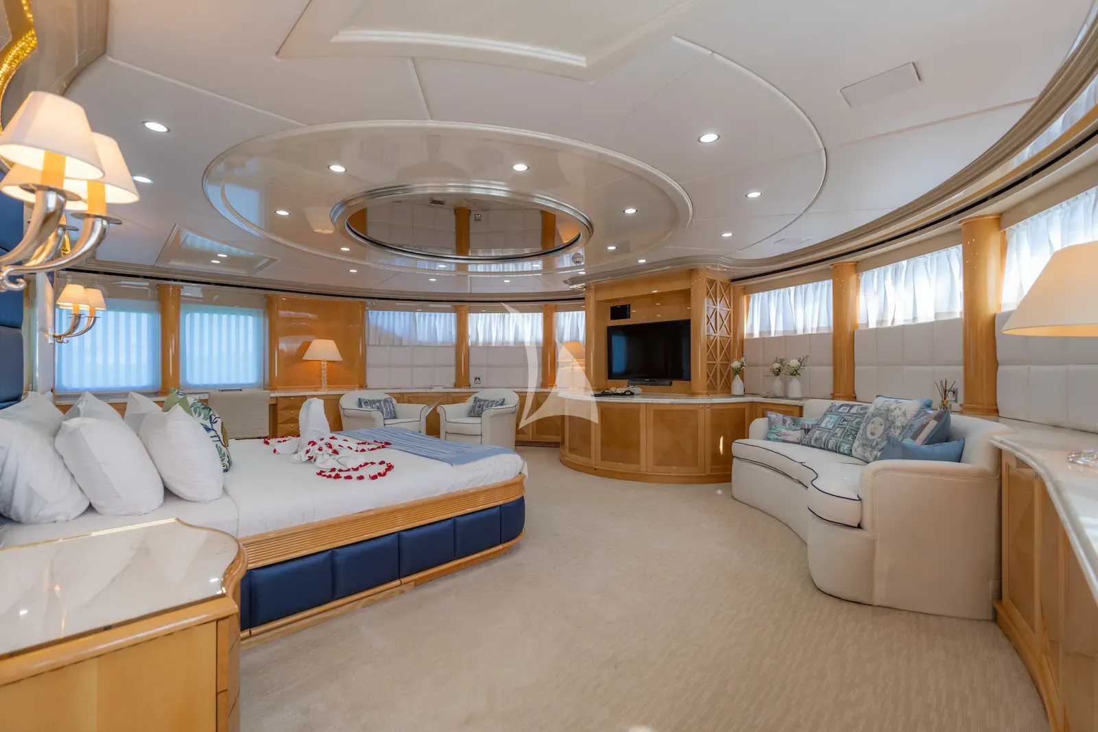 levante_yacht