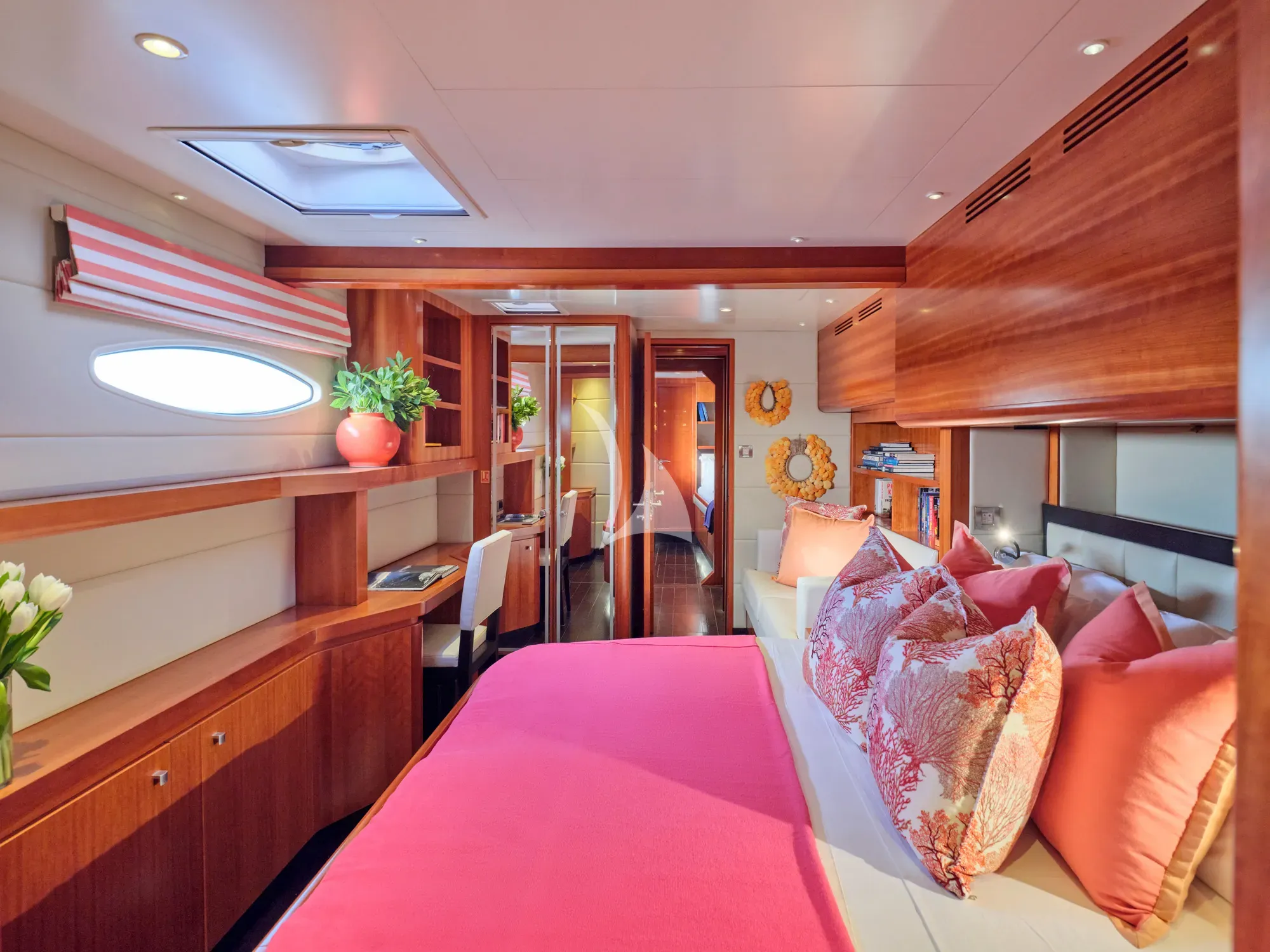 levante_yacht