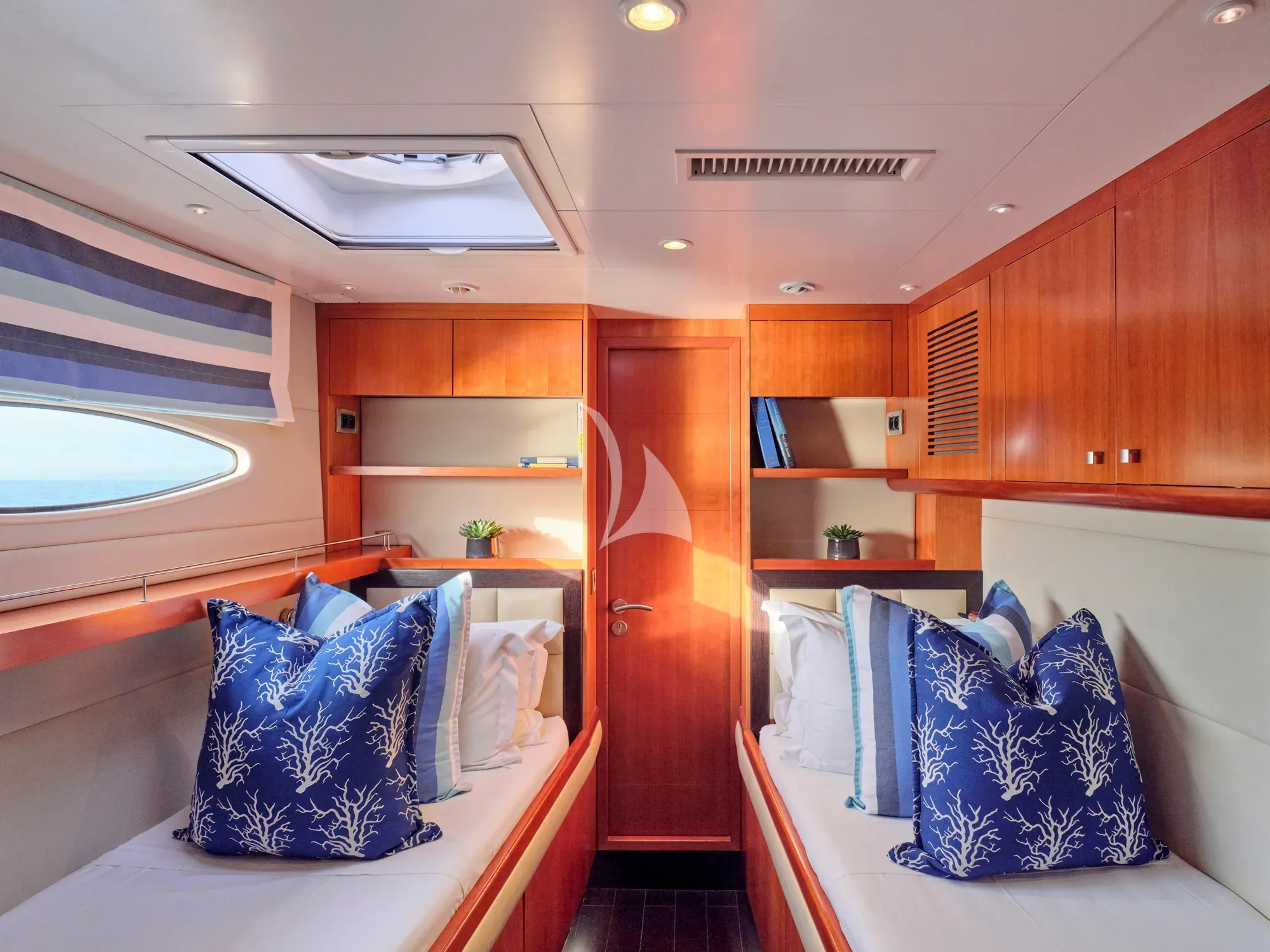 levante_yacht