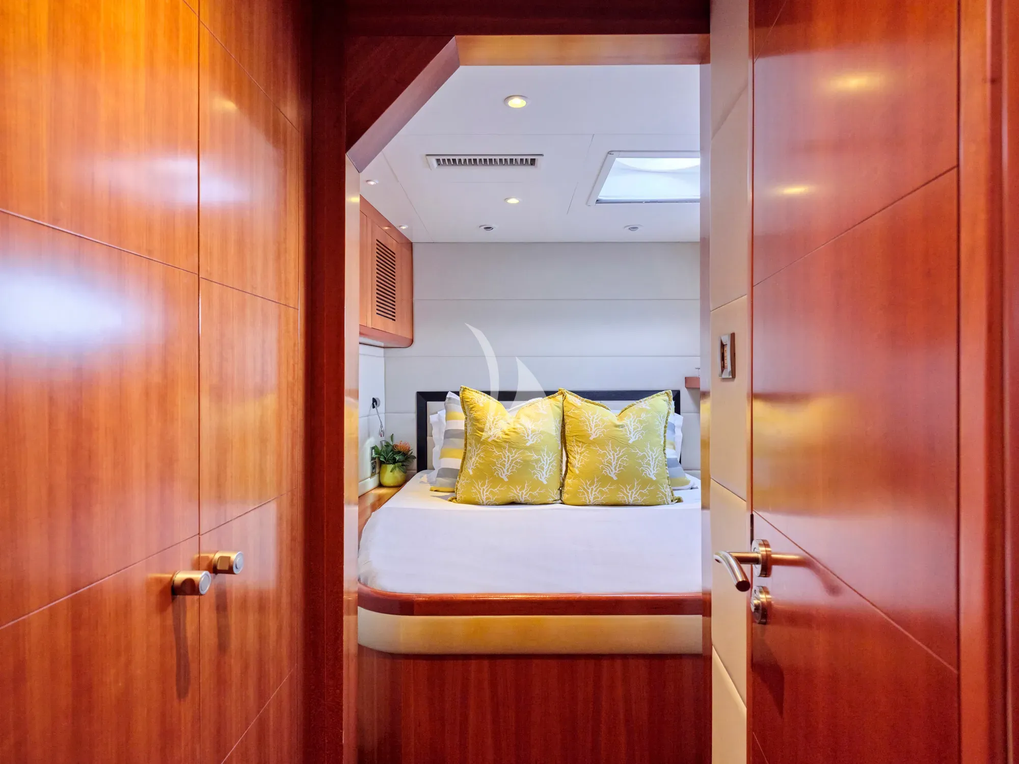 levante_yacht