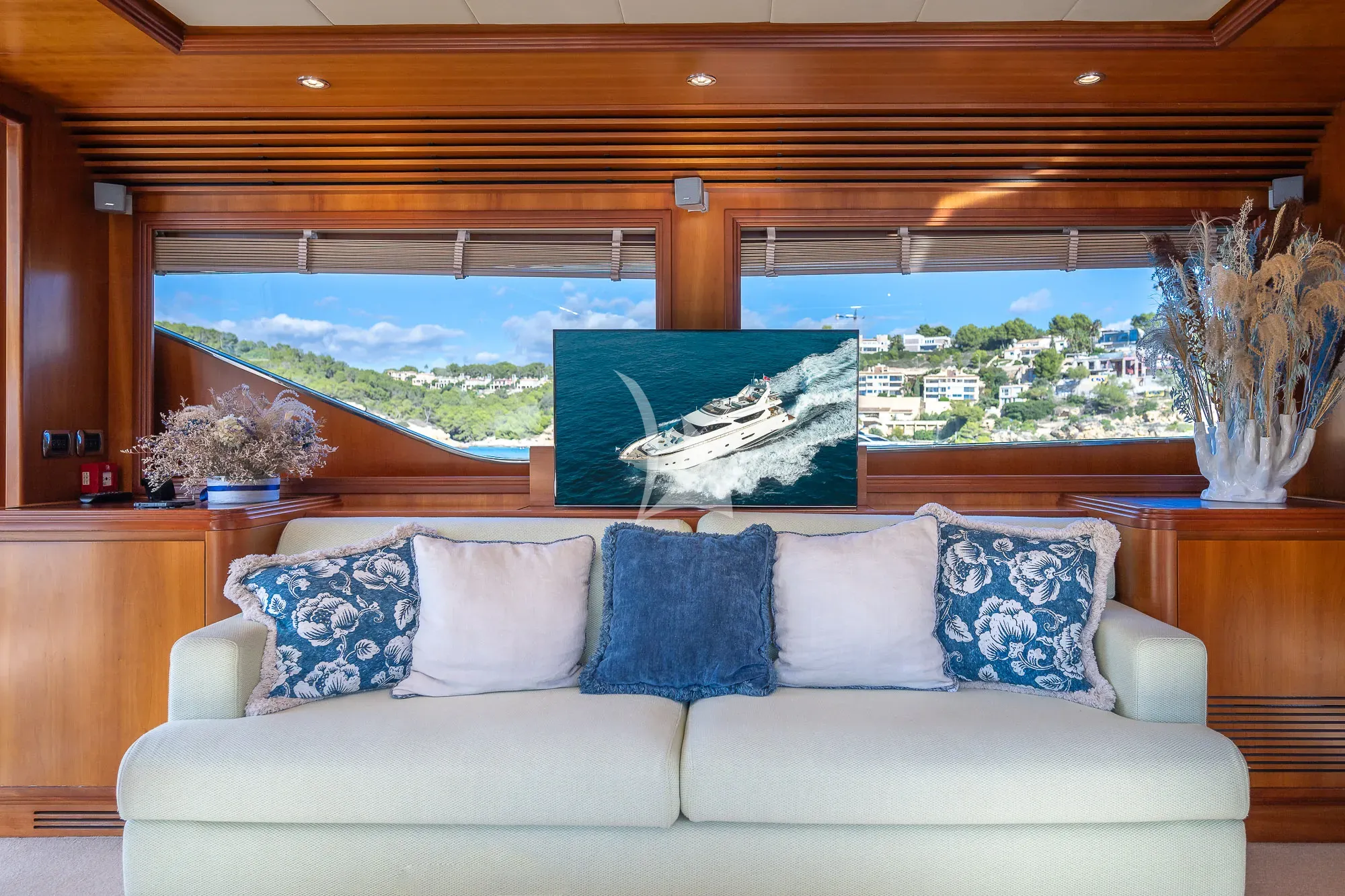 levante_yacht