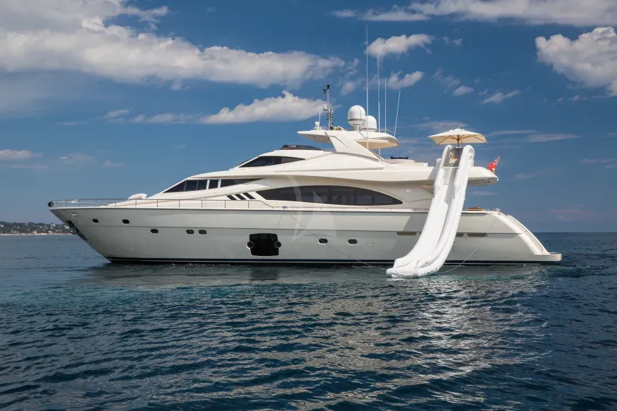 levante_yacht