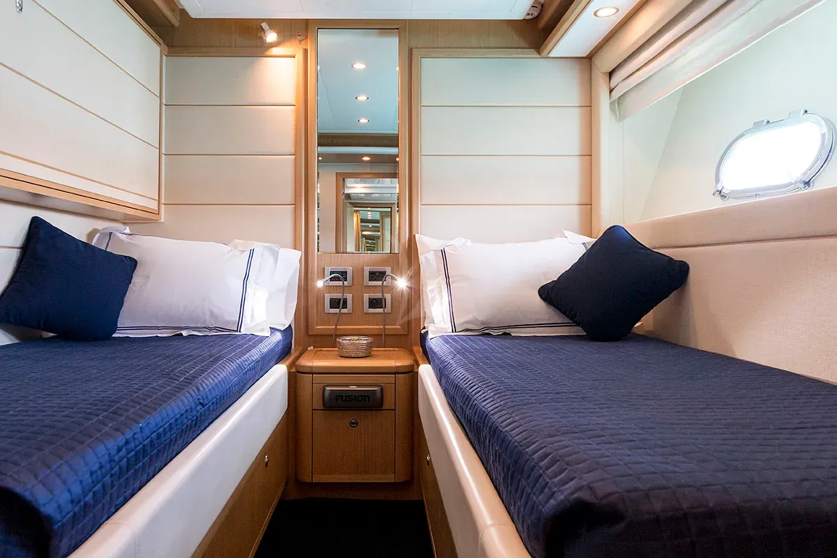 levante_yacht