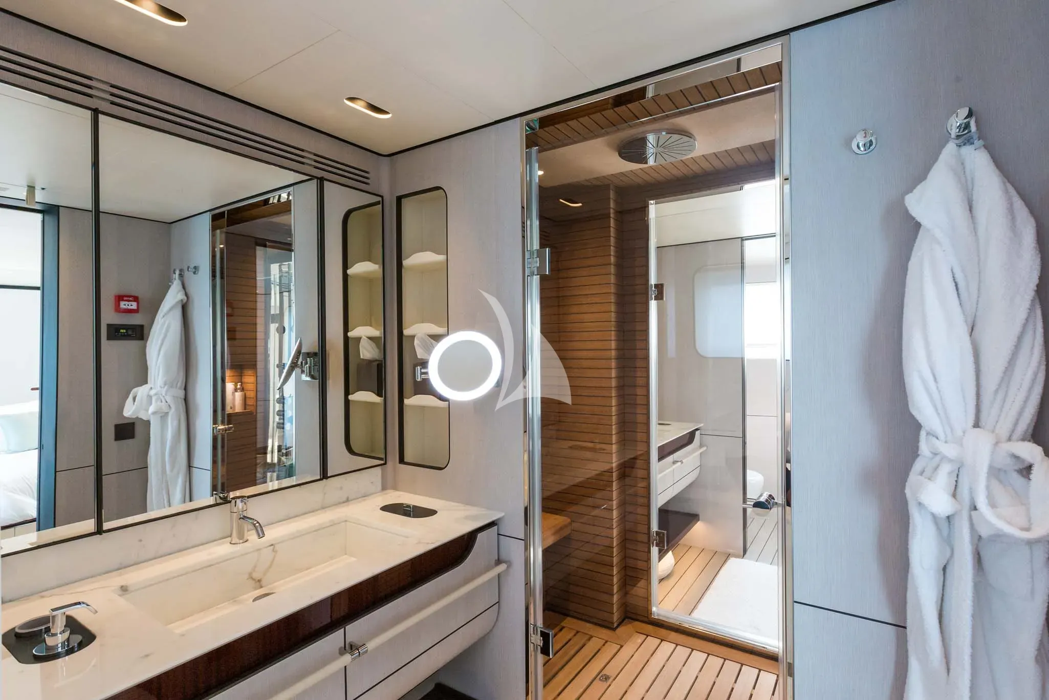 levante_yacht